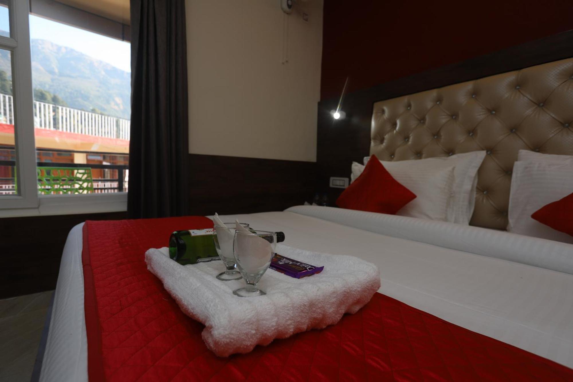Grand Nest Hotel