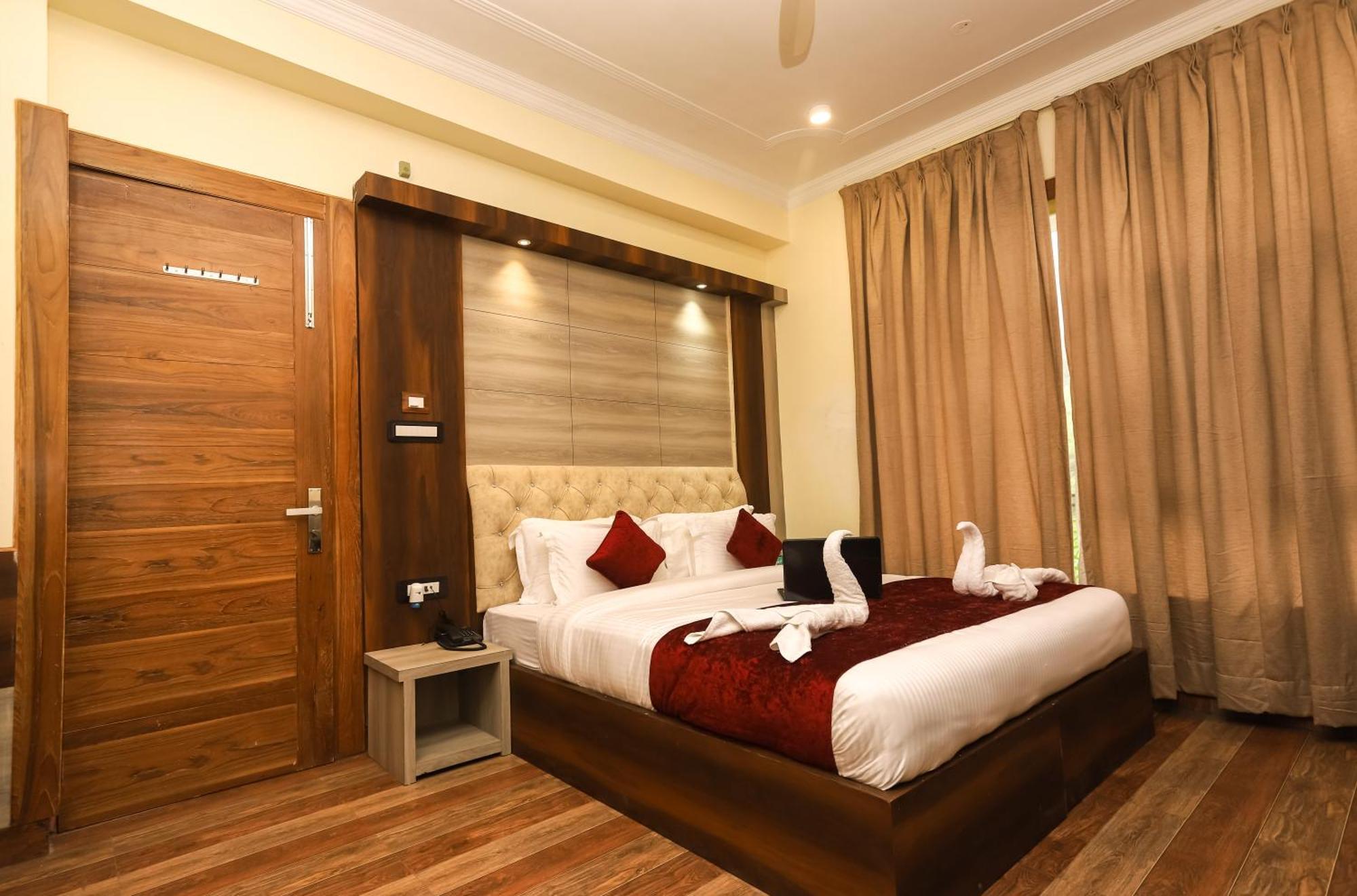 Grand Nest 3* Dharamshala