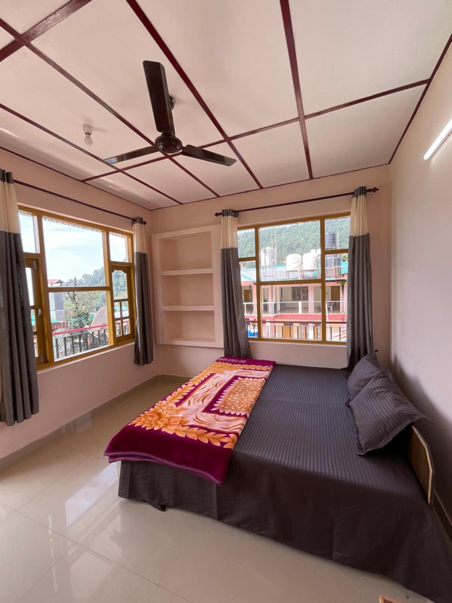 Sweet Dreams * Dharamshala