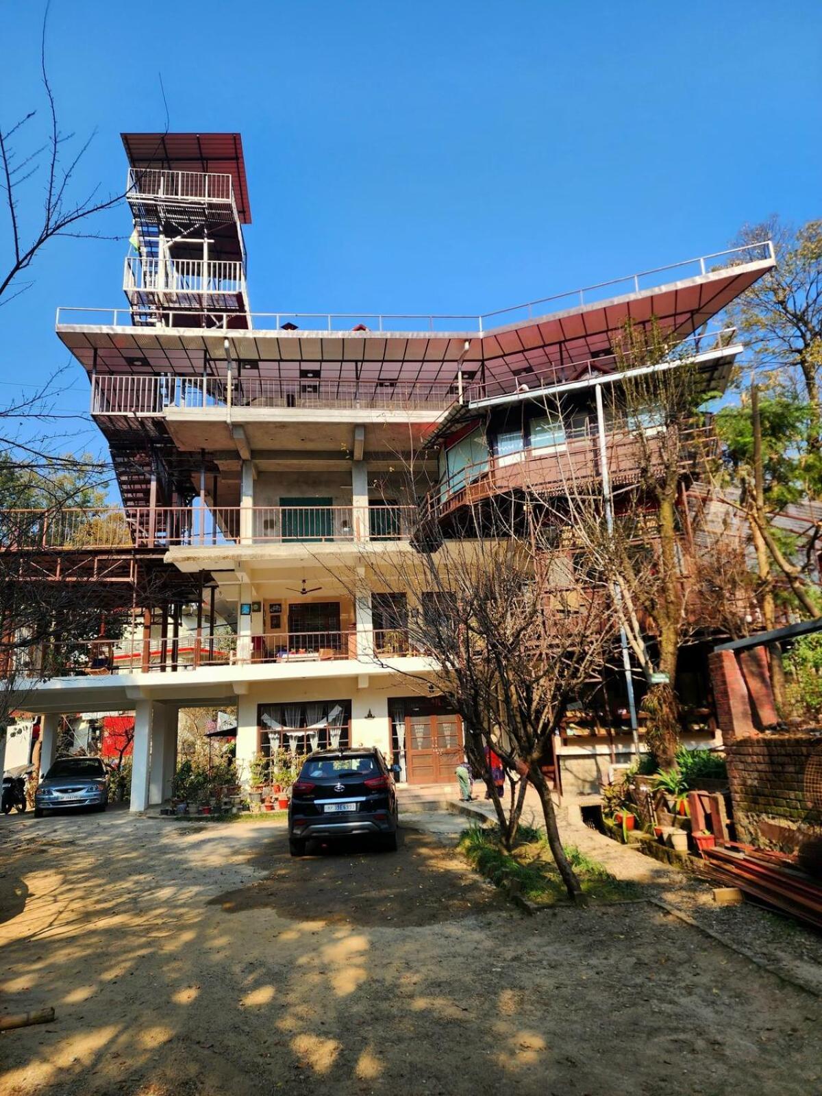 Apartment Entire Floor With Big Living Space In Dharamshala