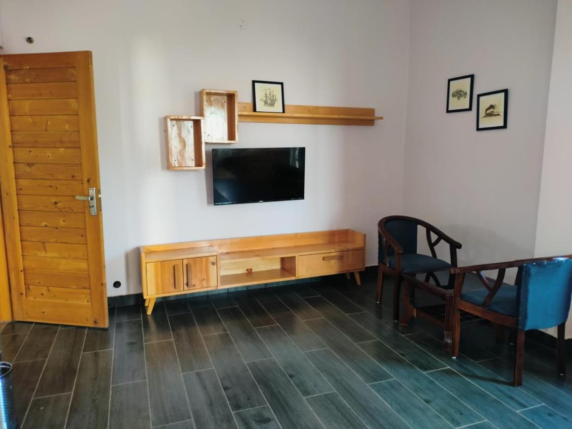 Lodge Anitra