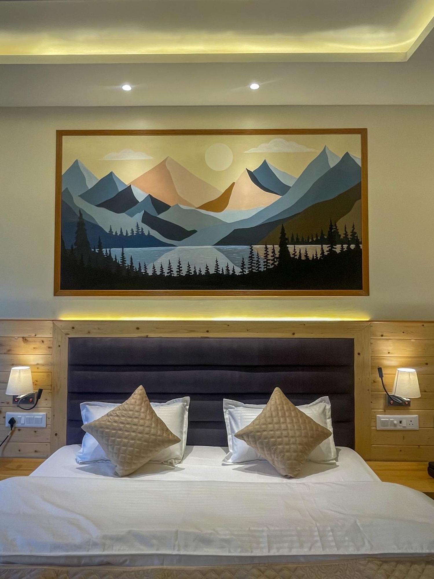 Hotel Heryk Hillview 3*