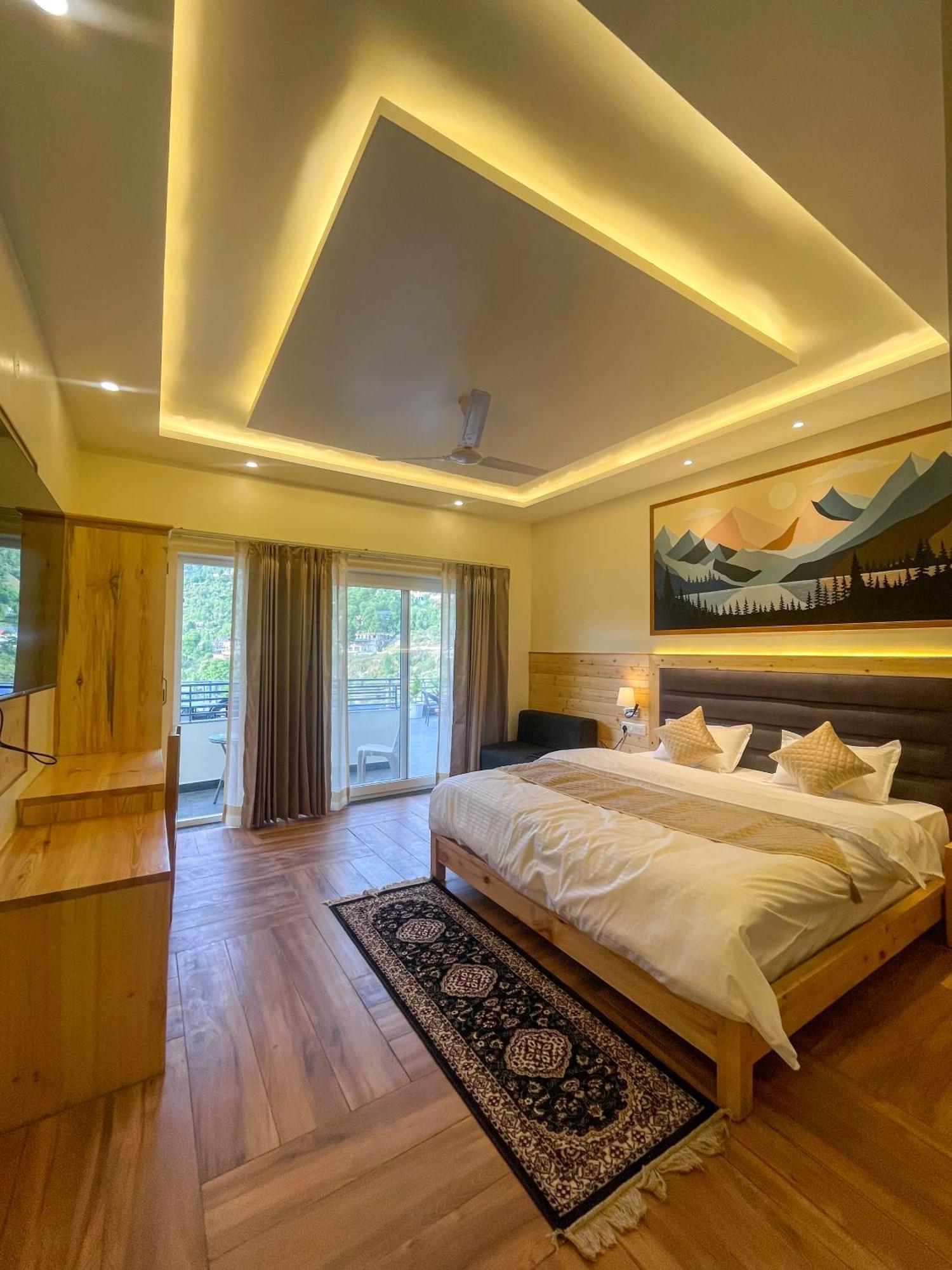 Heryk Hillview 3*