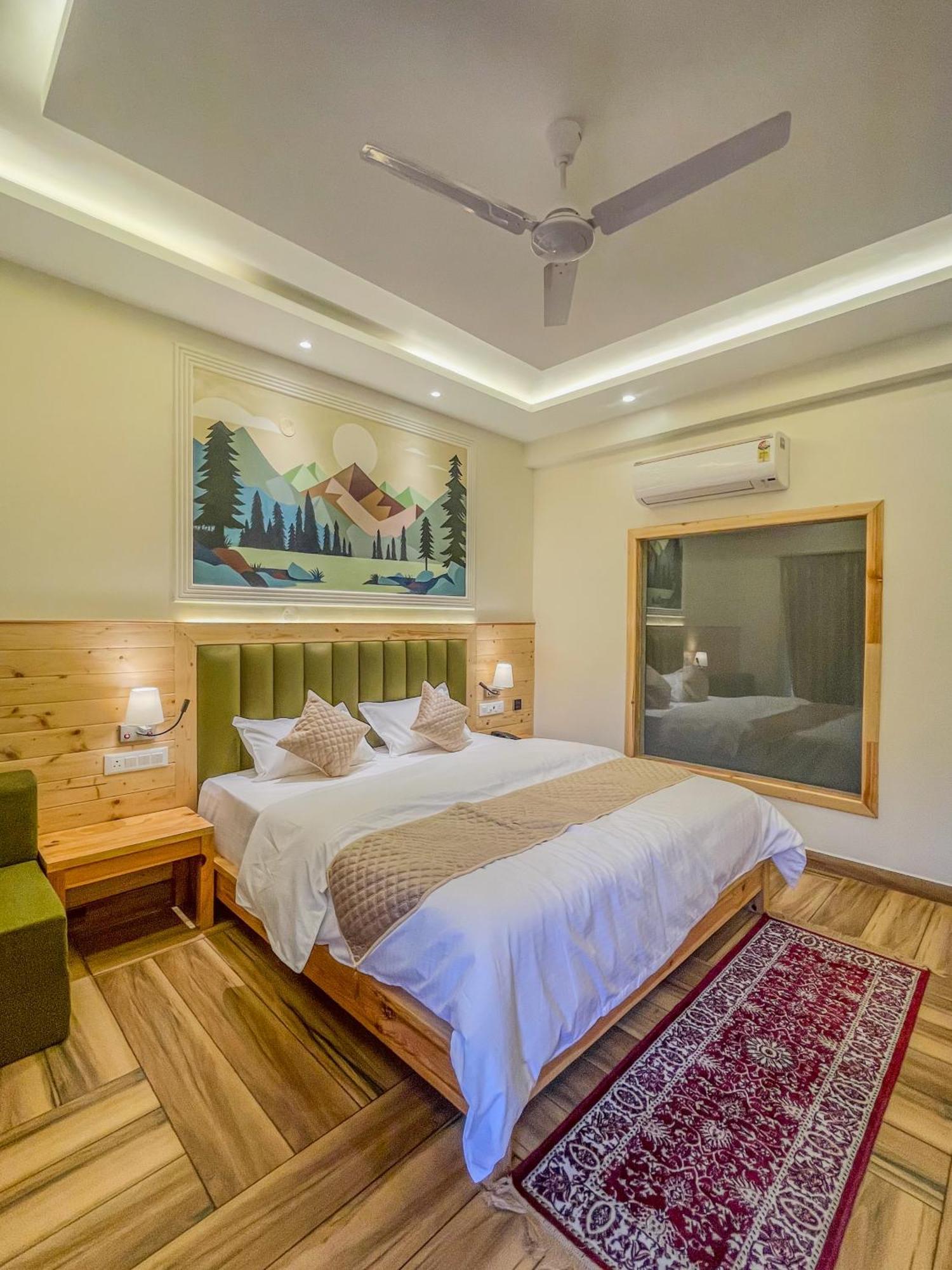 Heryk Hillview Hotel