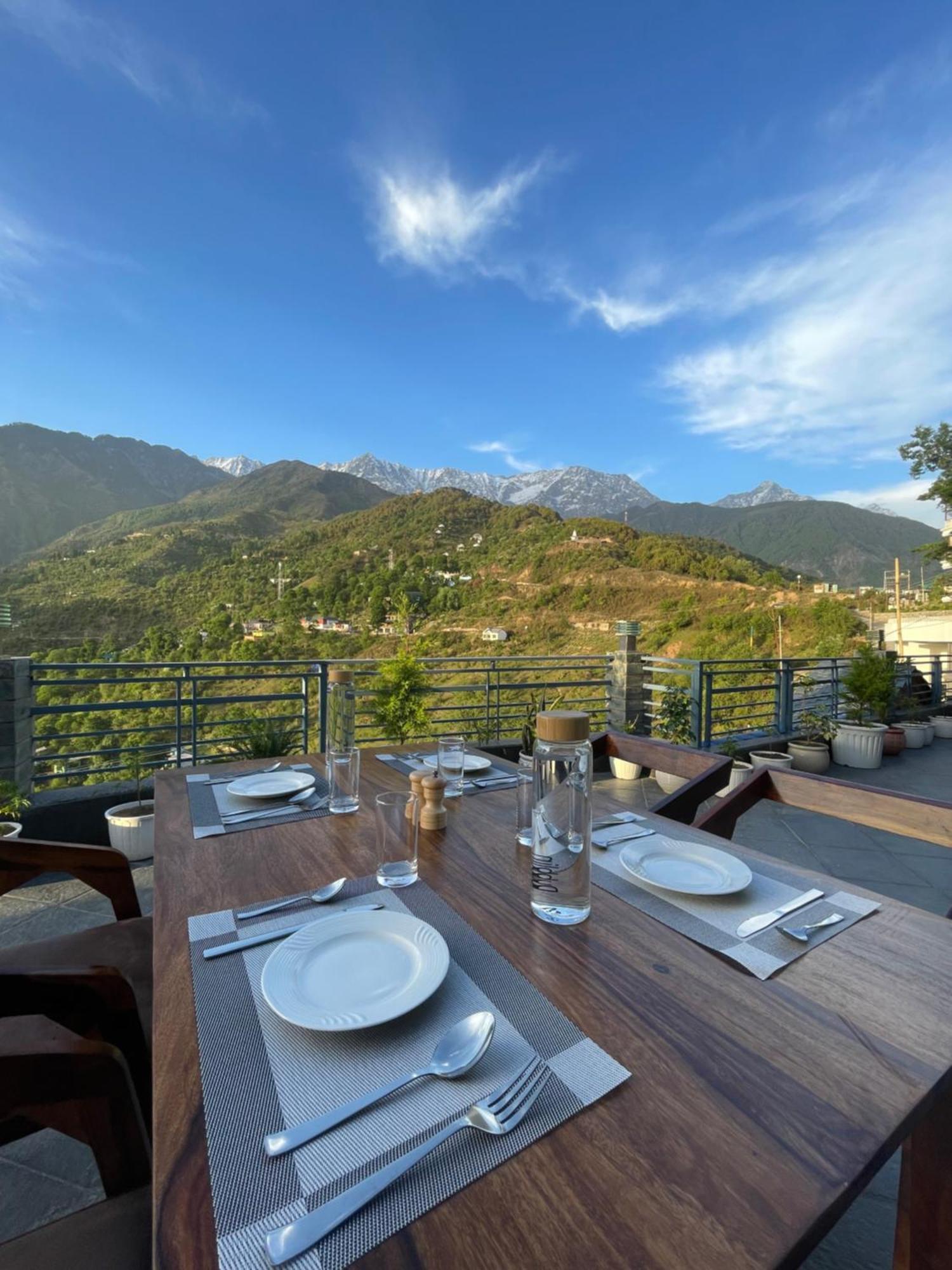 Heryk Hillview 3*