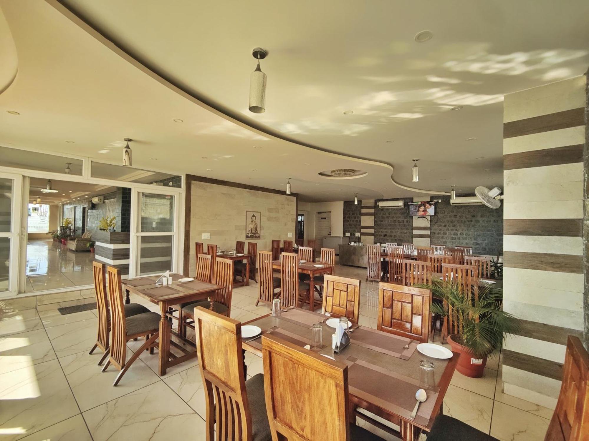 Paradise Sheela Hotel 3*