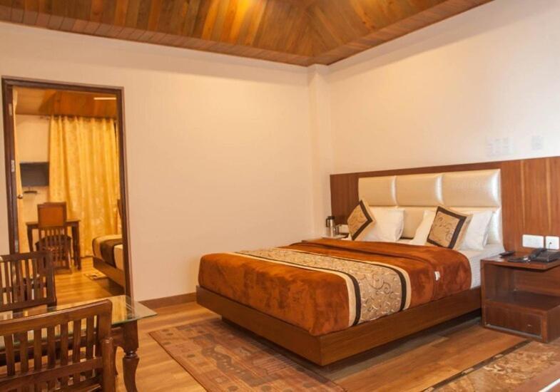Paradise Sheela Hotel