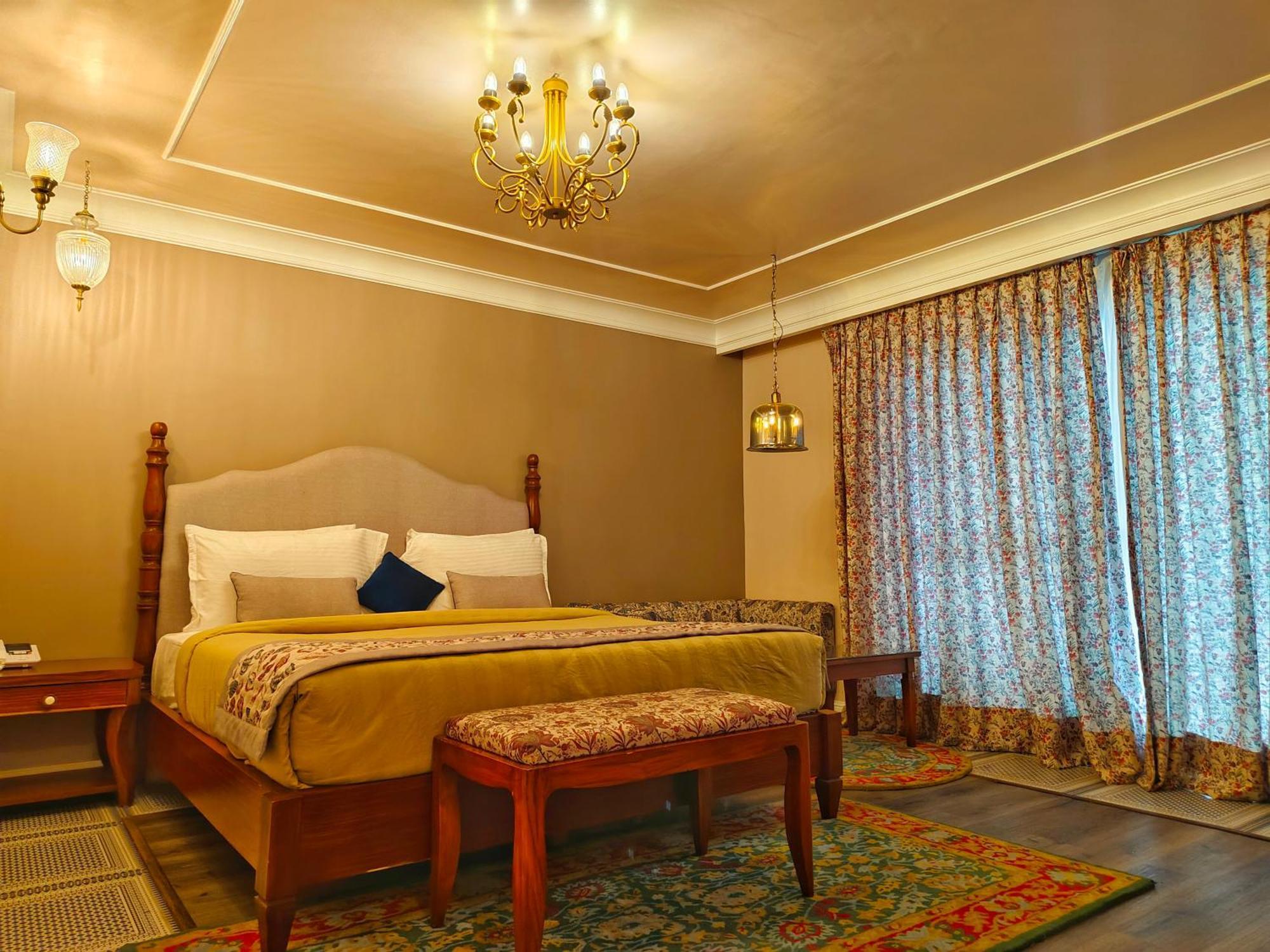 Justa Birding & - Dhauladhar View 5* Dharamshala