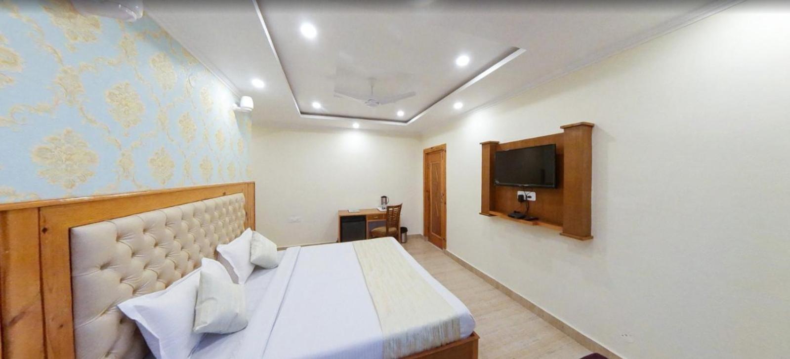 Hotel Hill Pine View 4*