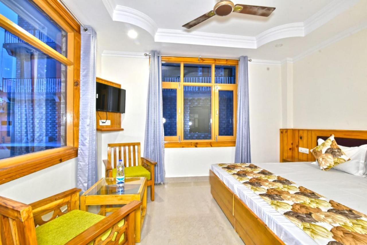 Hill Pine View Hotel 4*