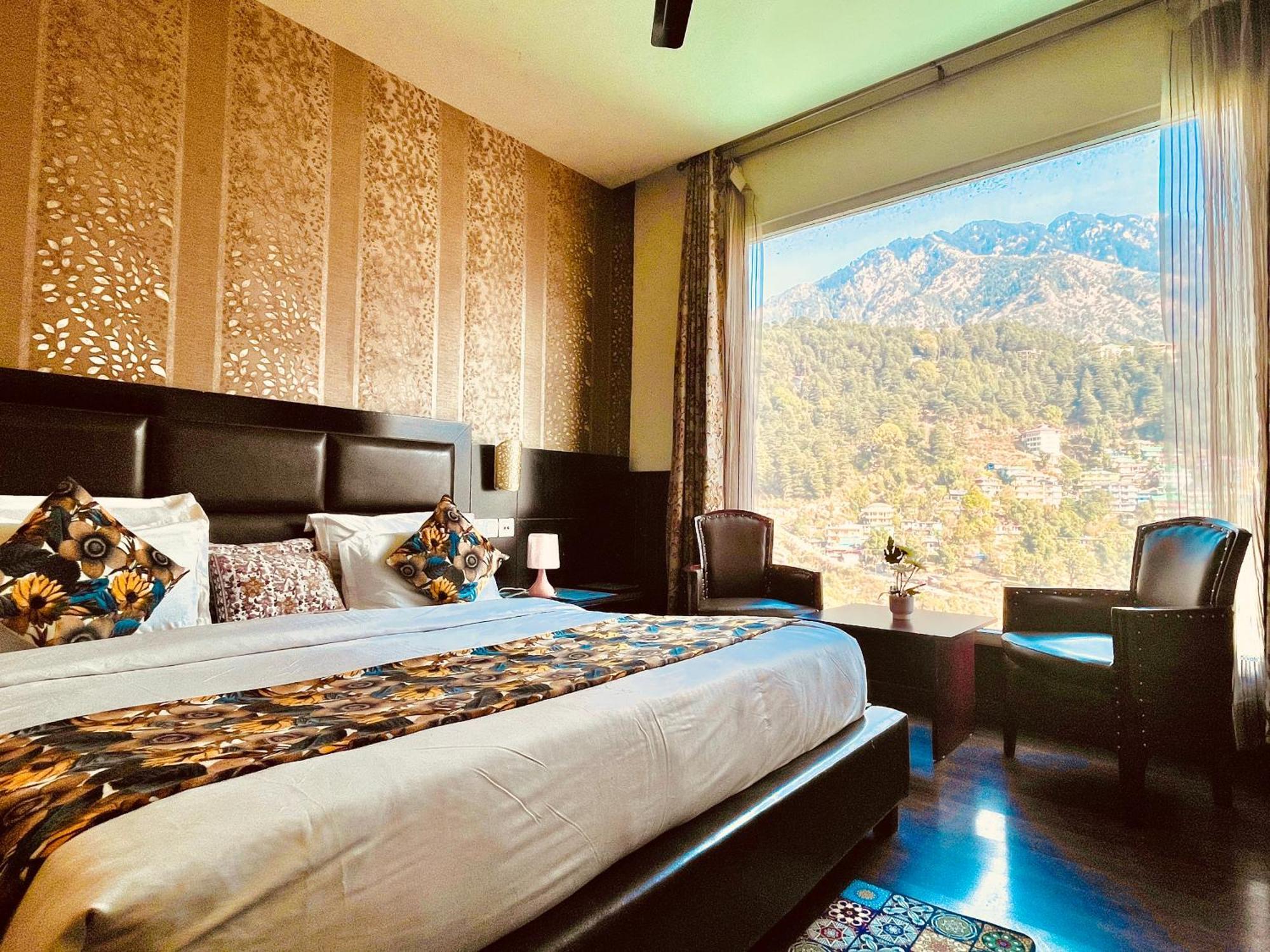 The Vaikunth Mcleodganj #centrally Heated & Air Cooled #scenic Mountain View #big Parking #on Mall Road #top Rated #most Awarded #premium #bar #terrace #lift #property Of The Year Hotel 4*