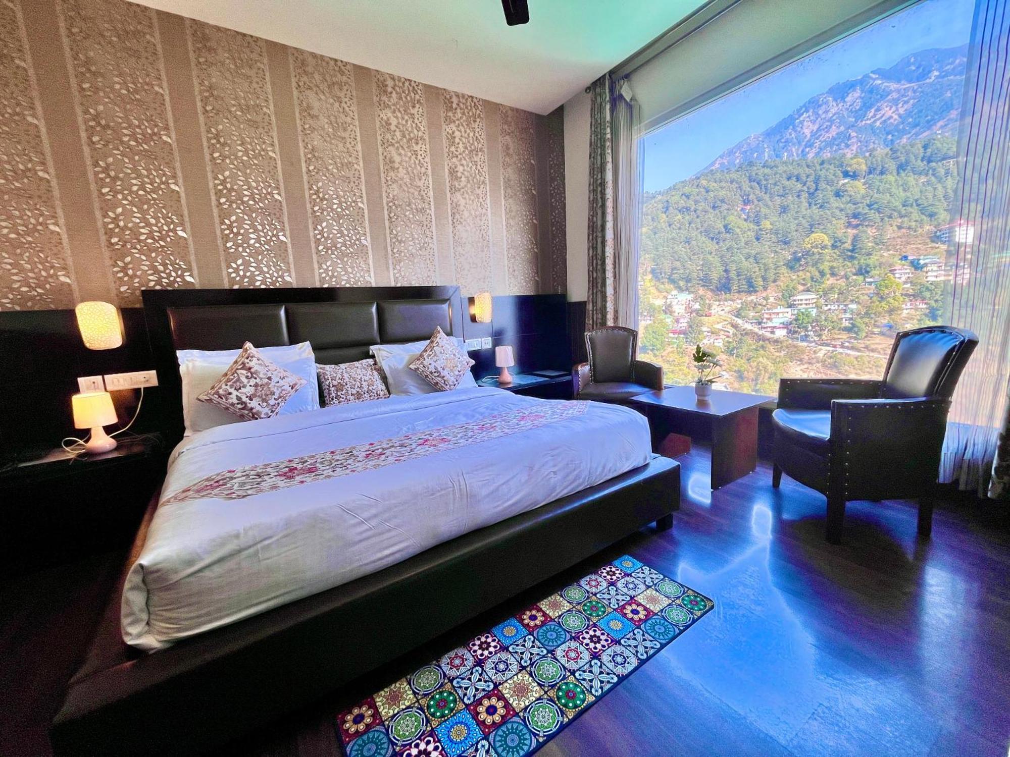The Vaikunth Mcleodganj #centrally Heated & Air Cooled #scenic Mountain View #big Parking #on Mall Road #top Rated #most Awarded #premium #bar #terrace #lift #property Of The Year Hotel Dharamshala