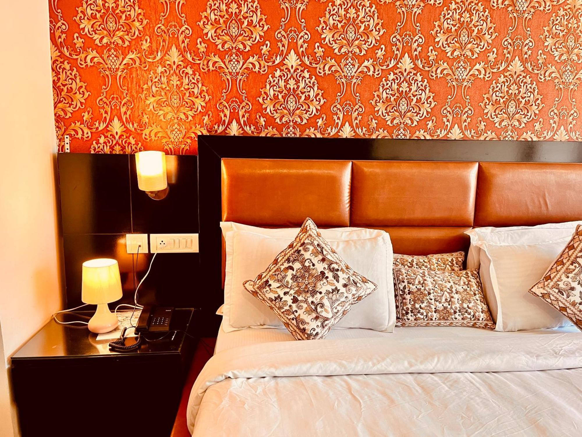 The Vaikunth Mcleodganj #centrally Heated & Air Cooled #scenic Mountain View #big Parking #on Mall Road #top Rated #most Awarded #premium #bar #terrace #lift #property Of The Year Hotel 4*
