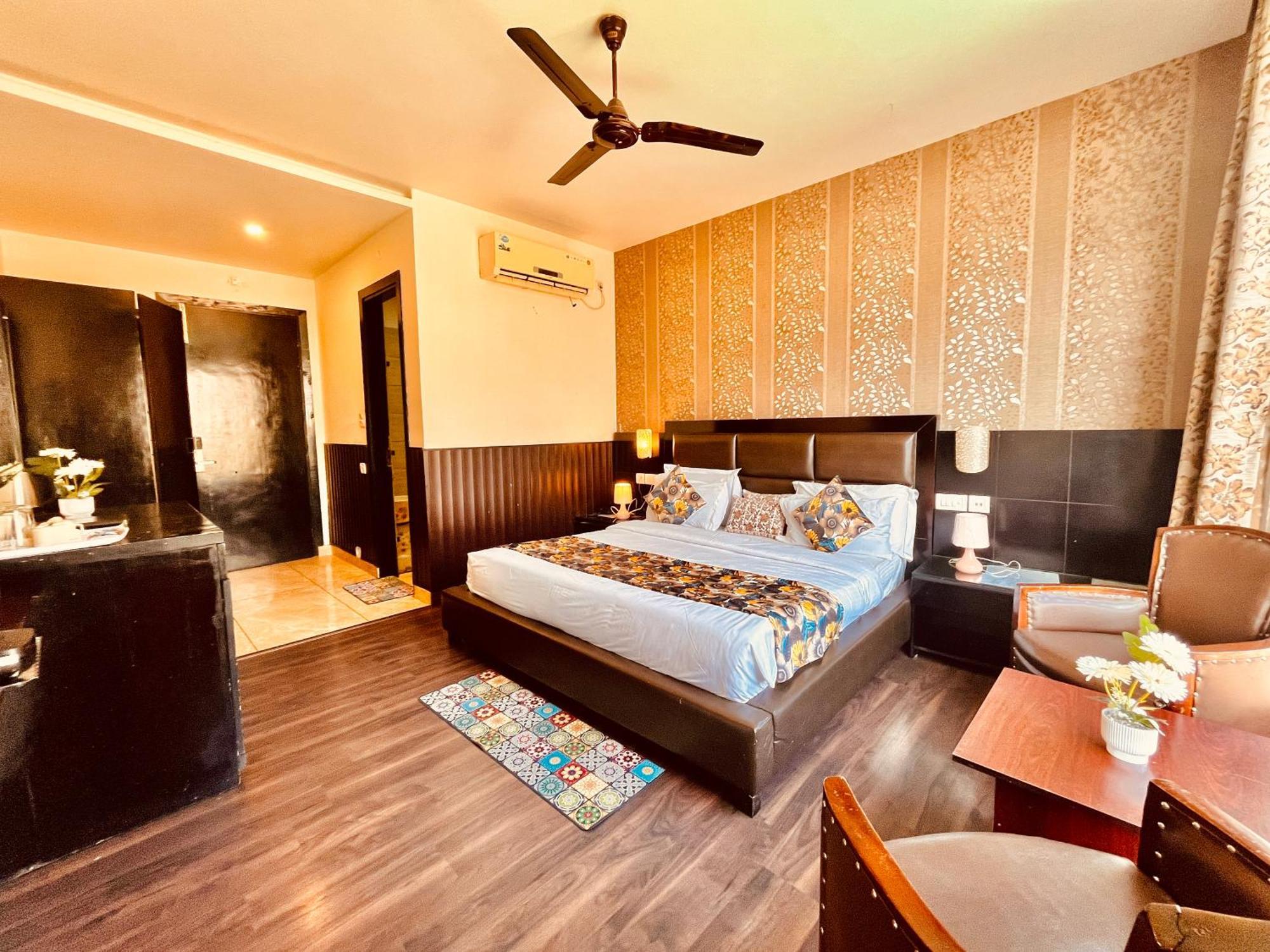 Hotel The Vaikunth Mcleodganj #centrally Heated & Air Cooled #scenic Mountain View #big Parking #on Mall Road #top Rated #most Awarded #premium #bar #terrace #lift #property Of The Year