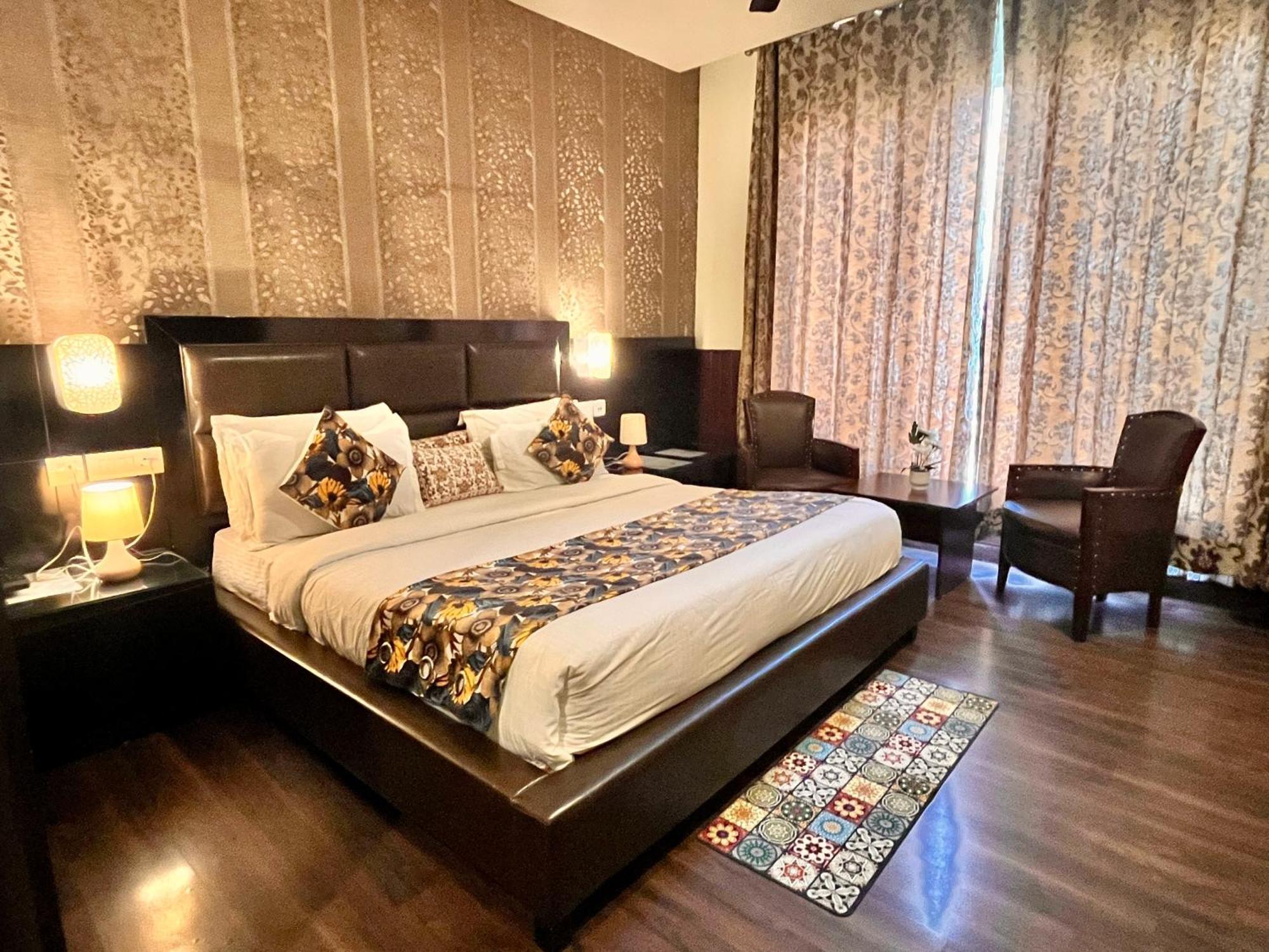 The Vaikunth Mcleodganj #centrally Heated & Air Cooled #scenic Mountain View #big Parking #on Mall Road #top Rated #most Awarded #premium #bar #terrace #lift #property Of The Year Hotel