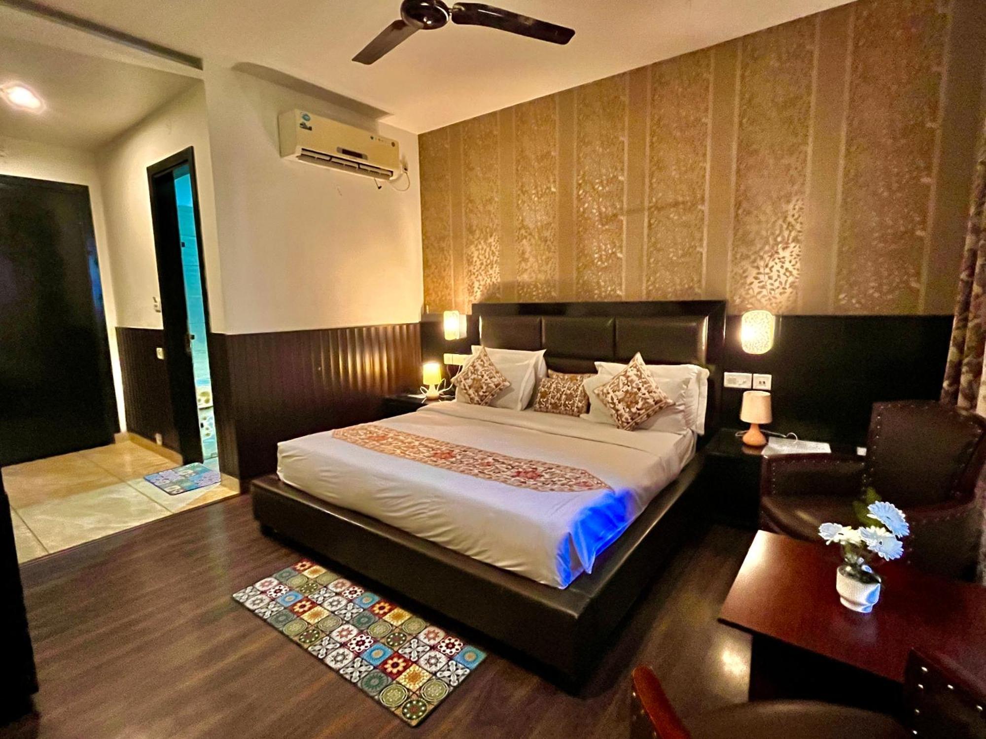 The Vaikunth Mcleodganj #centrally Heated & Air Cooled #scenic Mountain View #big Parking #on Mall Road #top Rated #most Awarded #premium #bar #terrace #lift #property Of The Year 4*