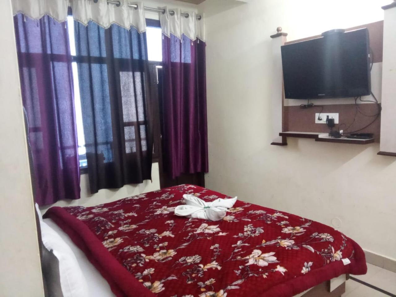 Krishna Holiday Block Ii *
