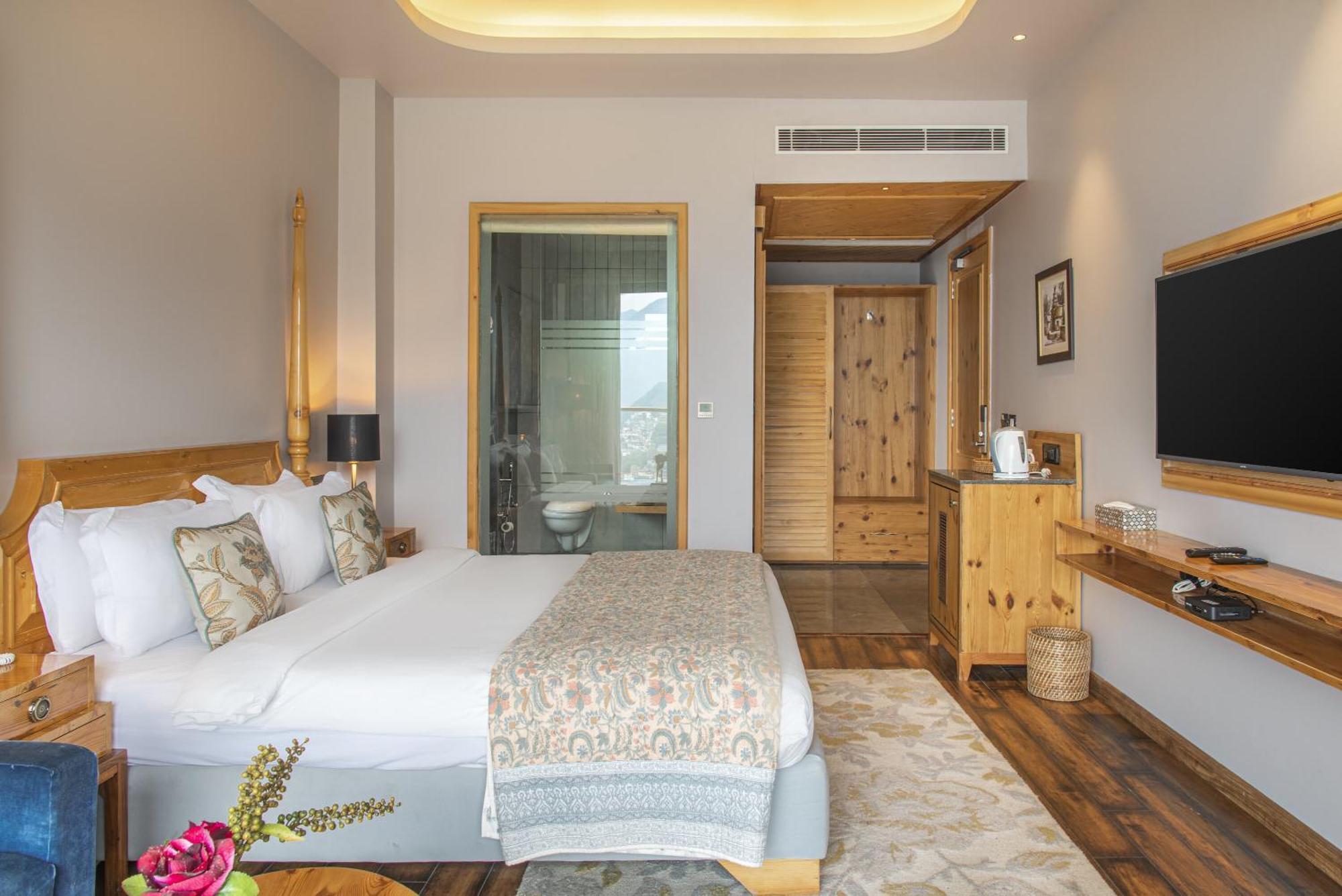 Echor Mandara Treevilla Hotel *