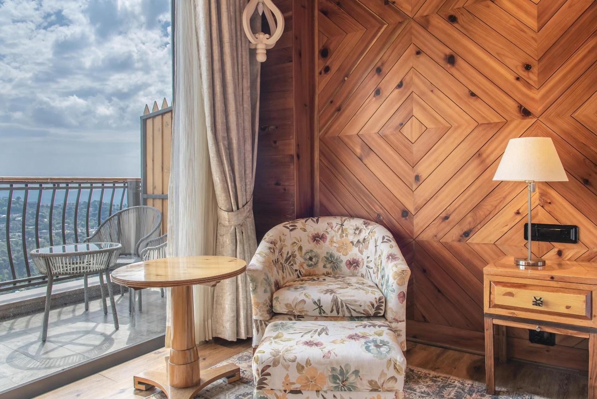 Echor Mandara Treevilla Hotel *