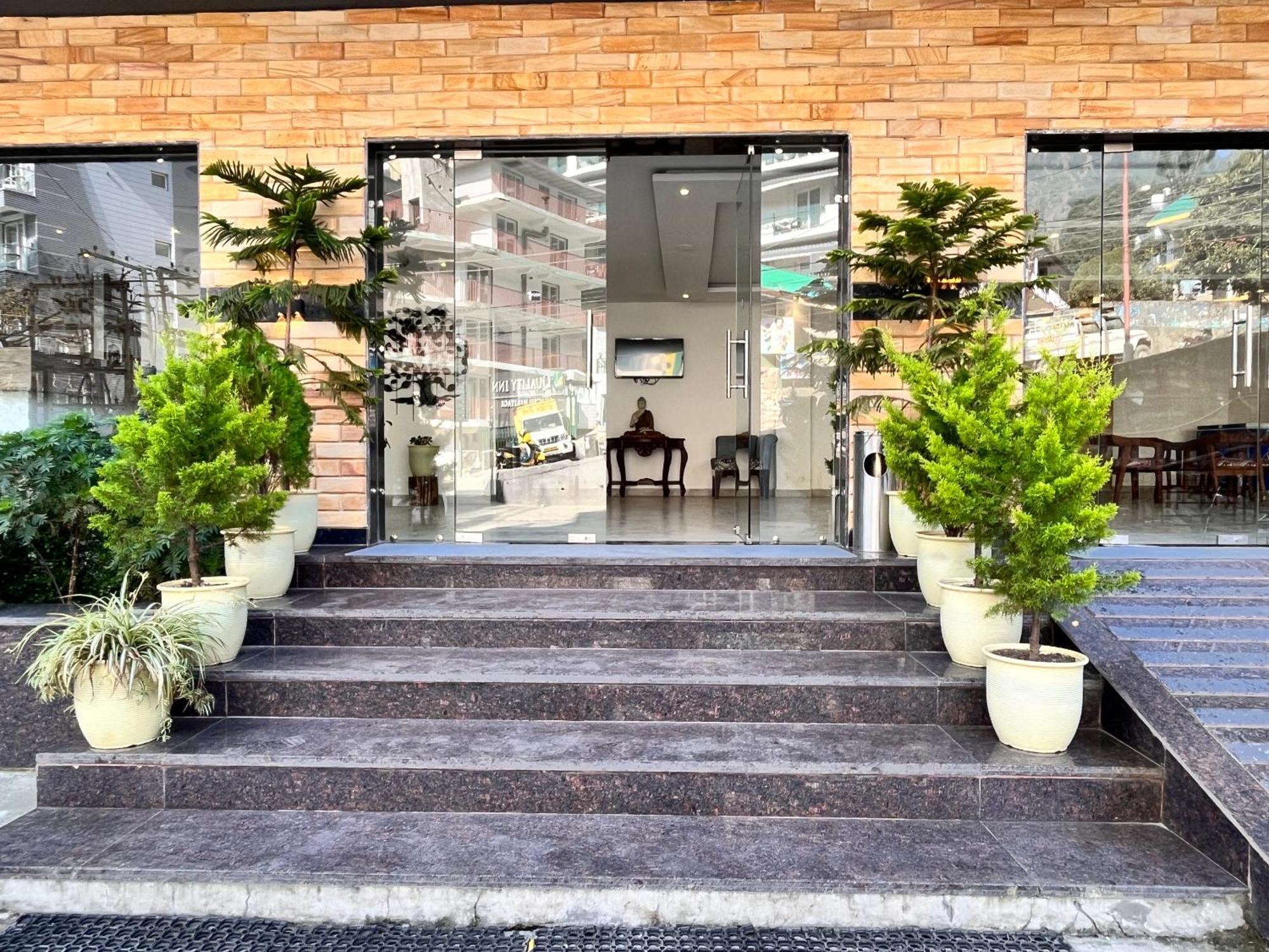 Maclo Classic Luxury - Lavish & Luxury ! Big Parking ! Lift ! All Balcony ! Prime Location ! Top Selling Property In Mcleod Ganj *