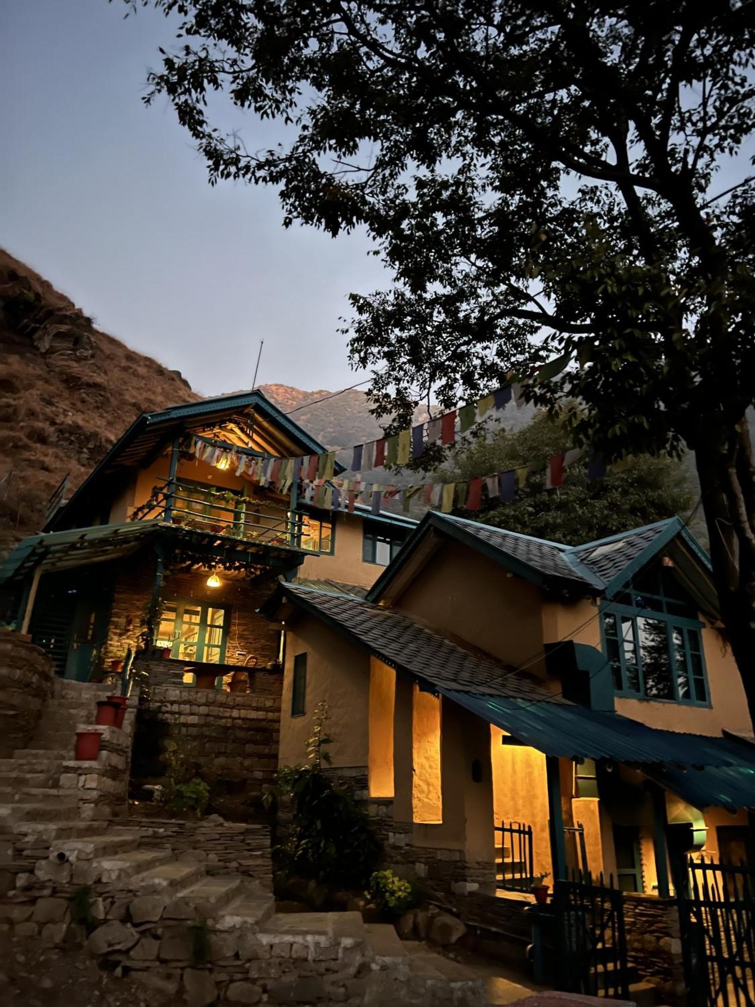 Homestay Recluse Village By Himtrek