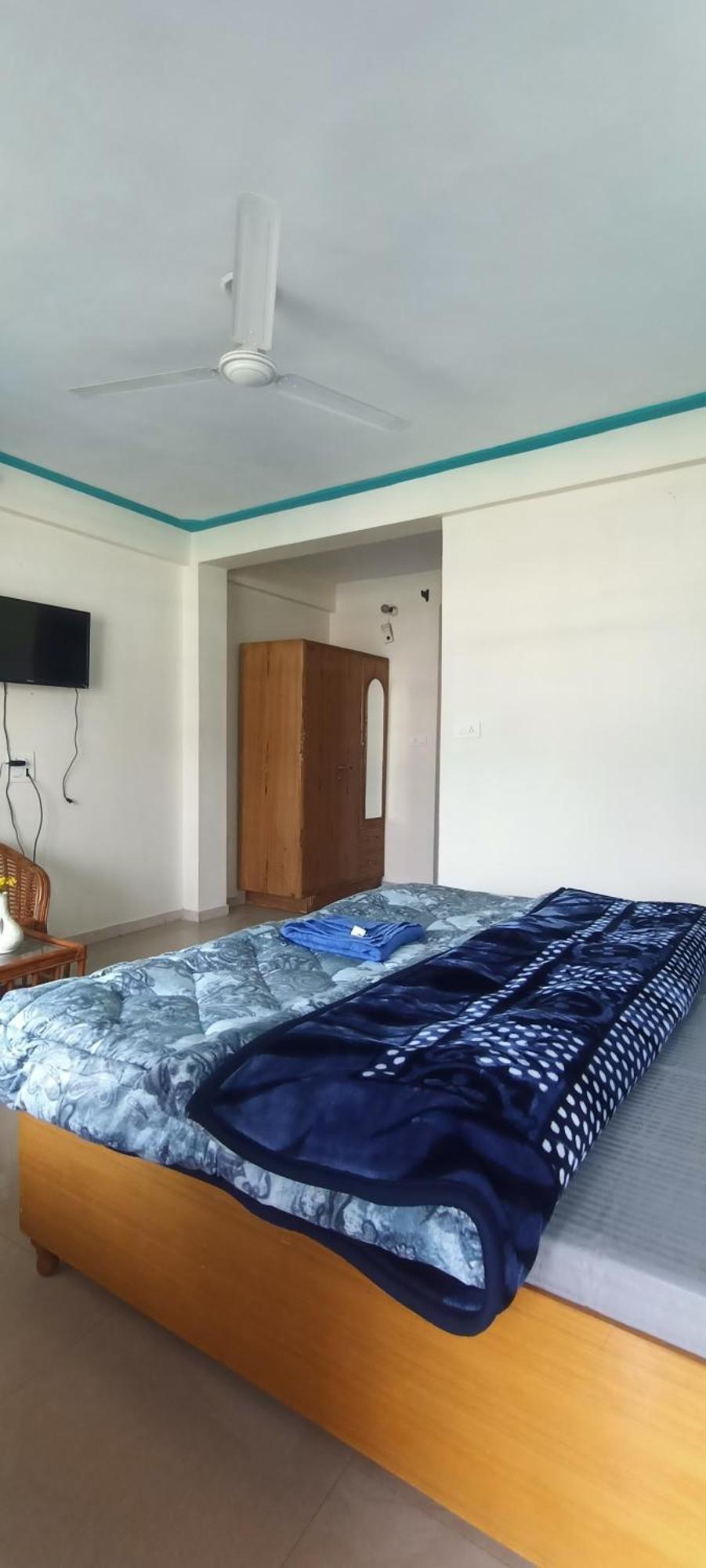 Check-in & Chill * Dharamshala