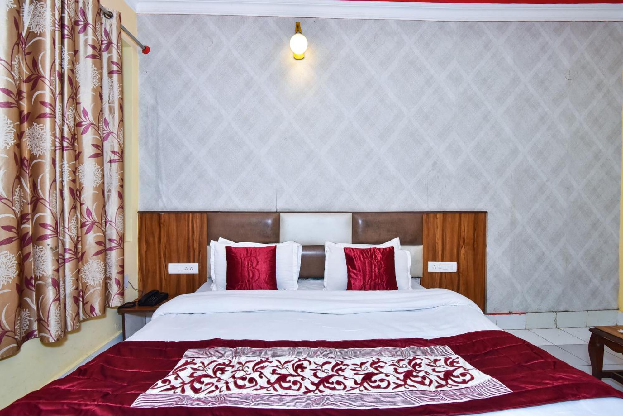 Mcleodganj Varuni Budget Near Dalai Temple Hotel 3*