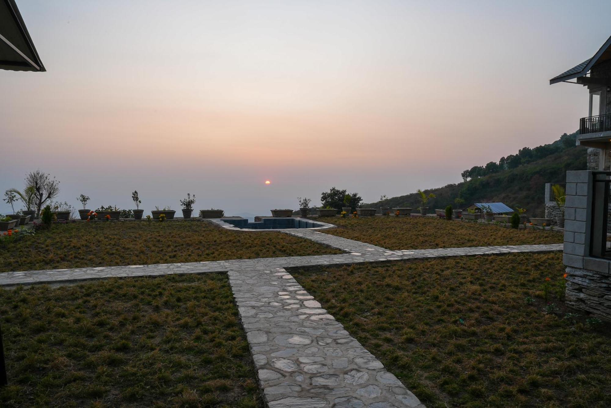 Resort Dastak Retreat *