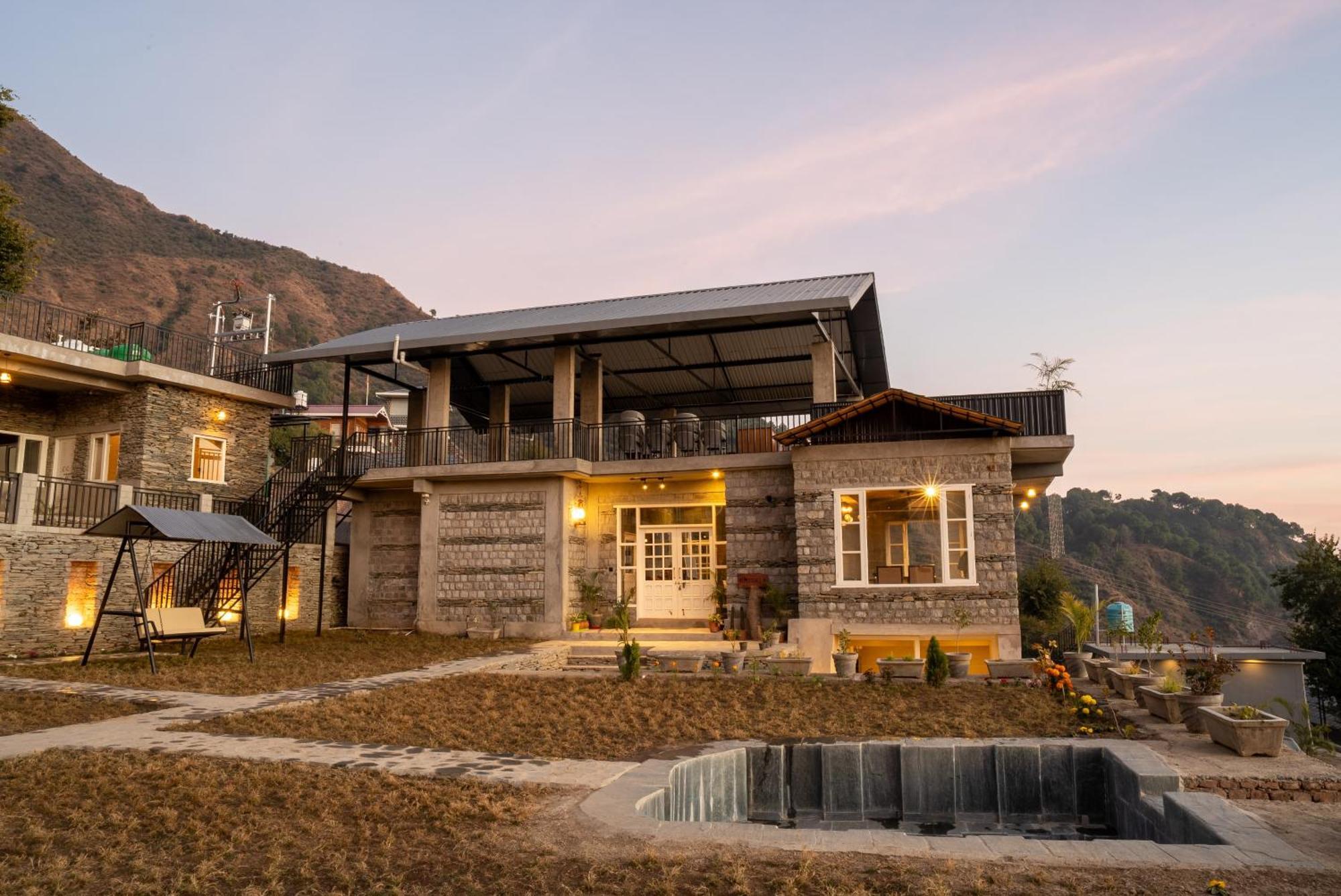 Resort Dastak Retreat Dharamshala