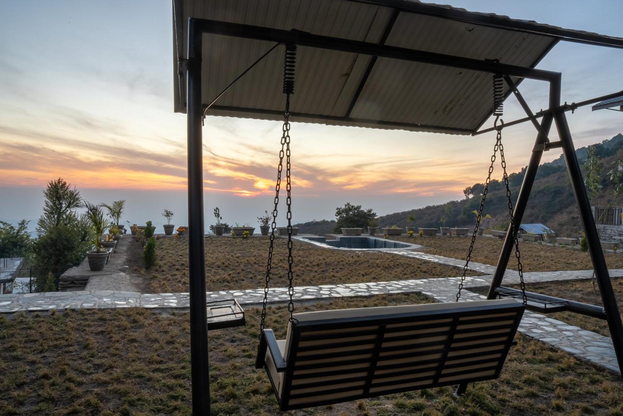 Dastak Retreat