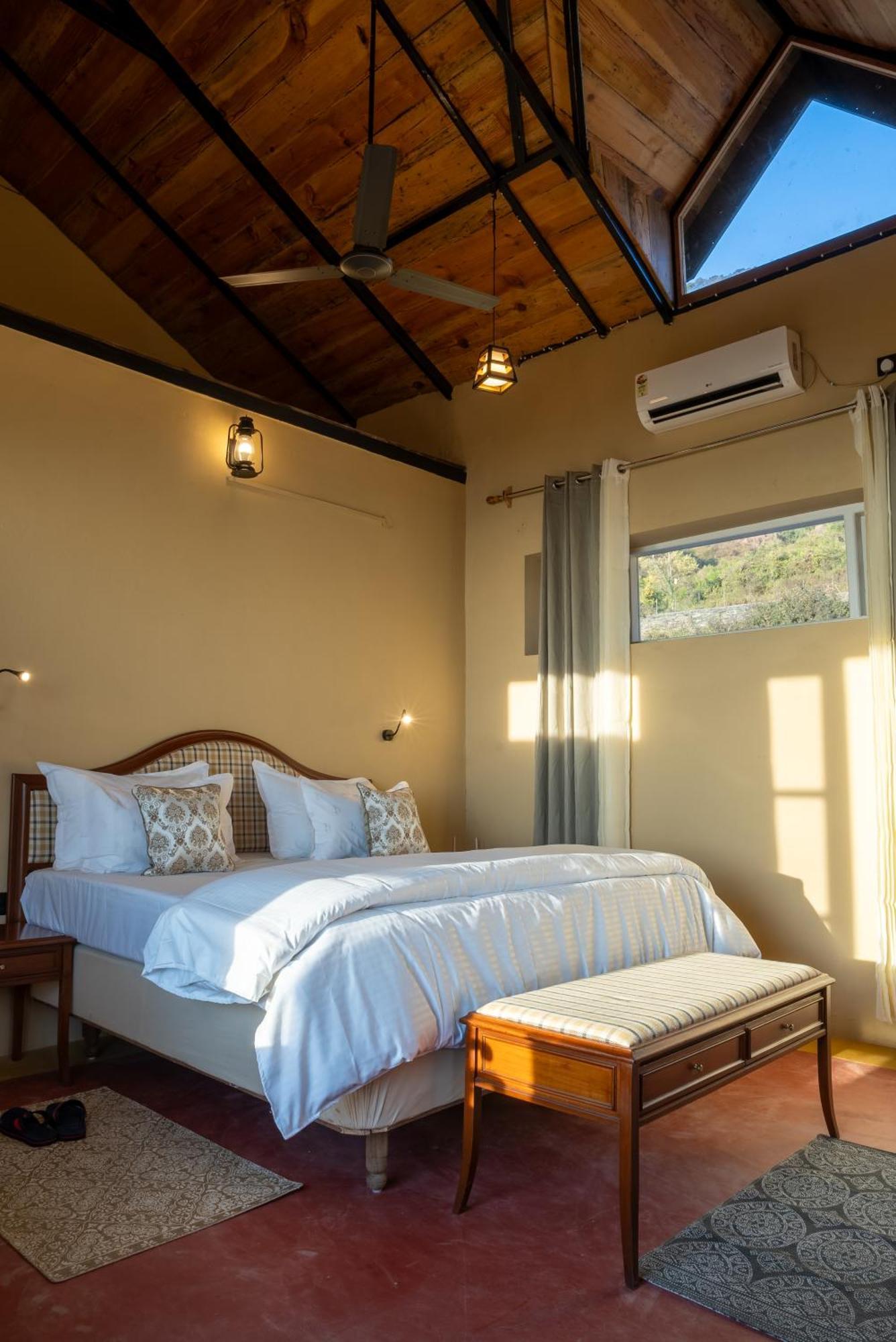 Resort Dastak Retreat