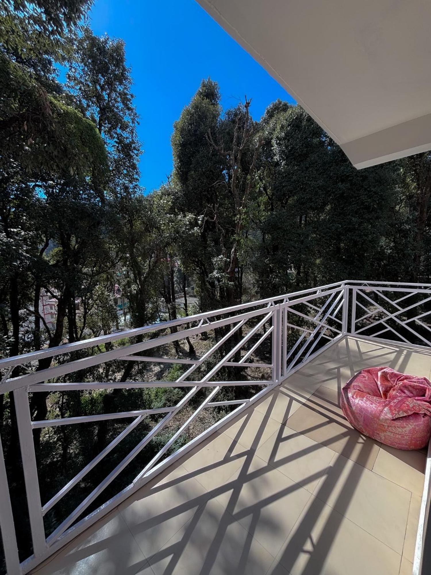Homestay The Void - Dharamkot Dharamshala