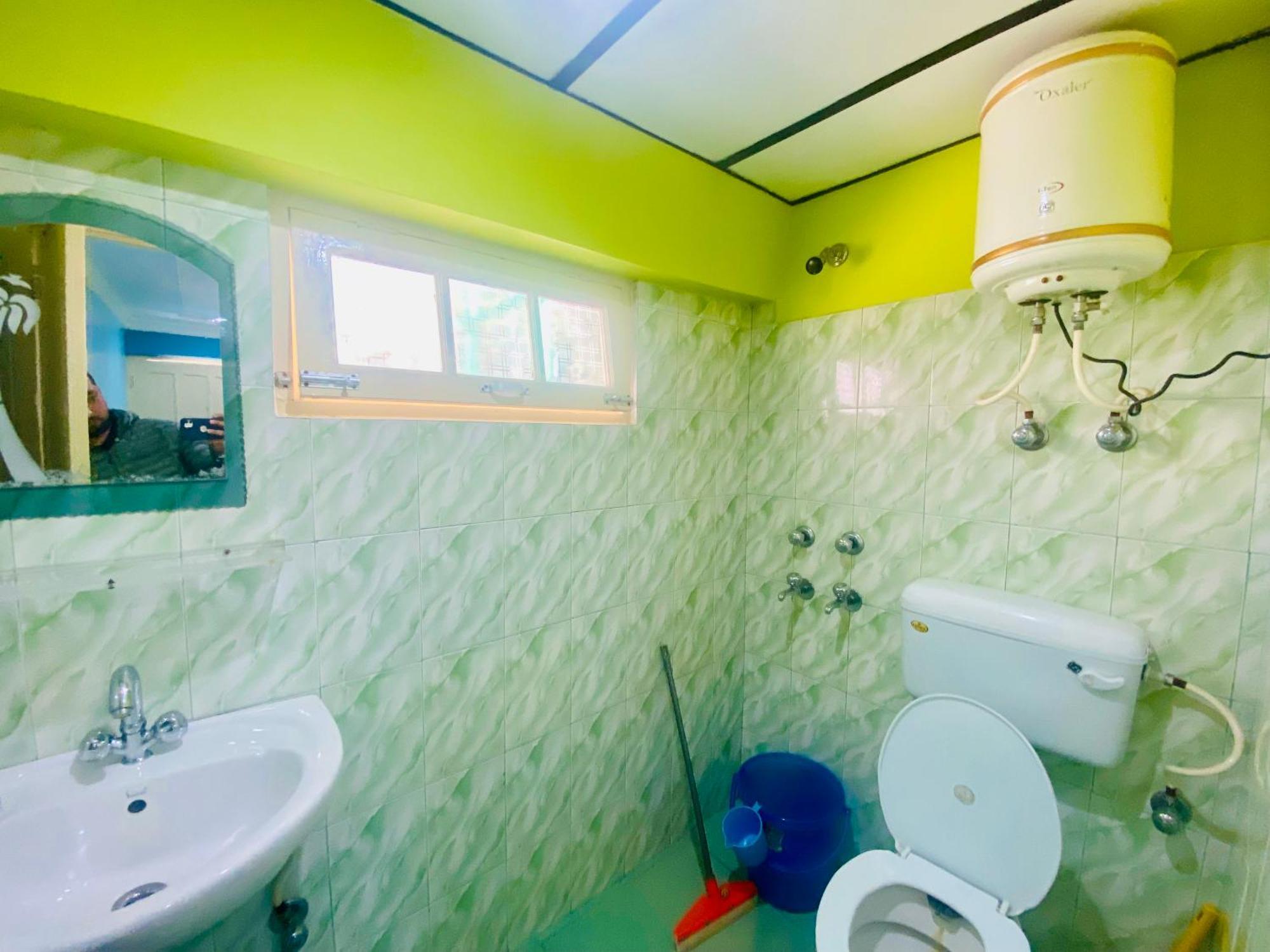 Guest house Jagatram Niwas Dharamkot Dharamshala