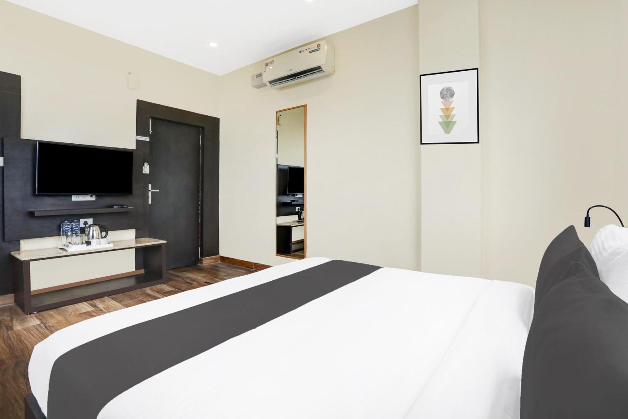 Super Townhouse Hotel Dharamshala