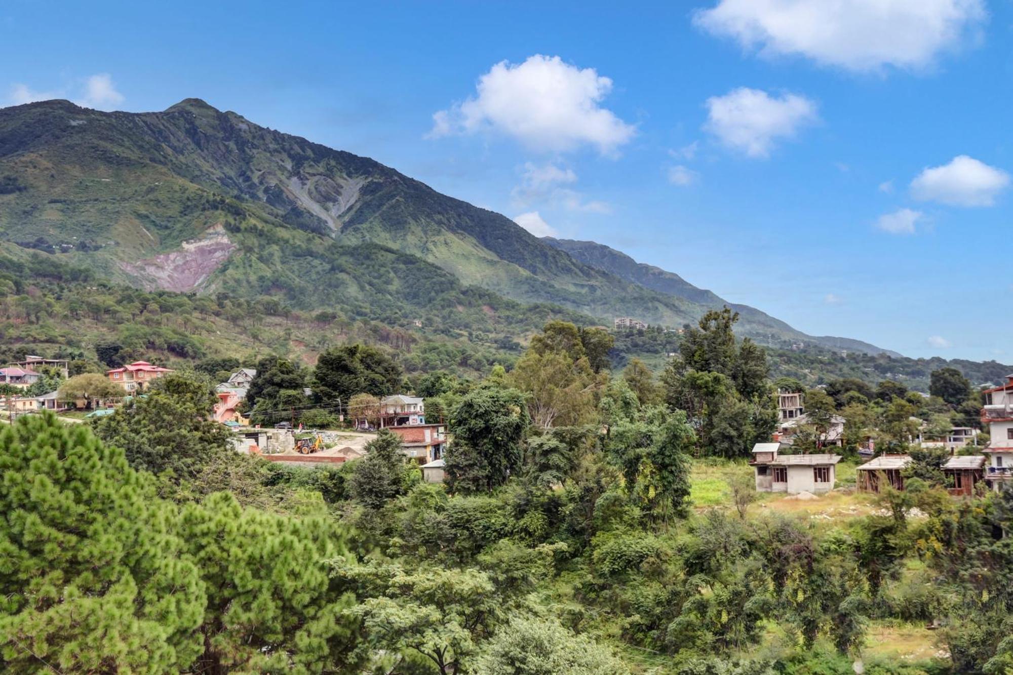 Super Townhouse Hotel Dharamshala