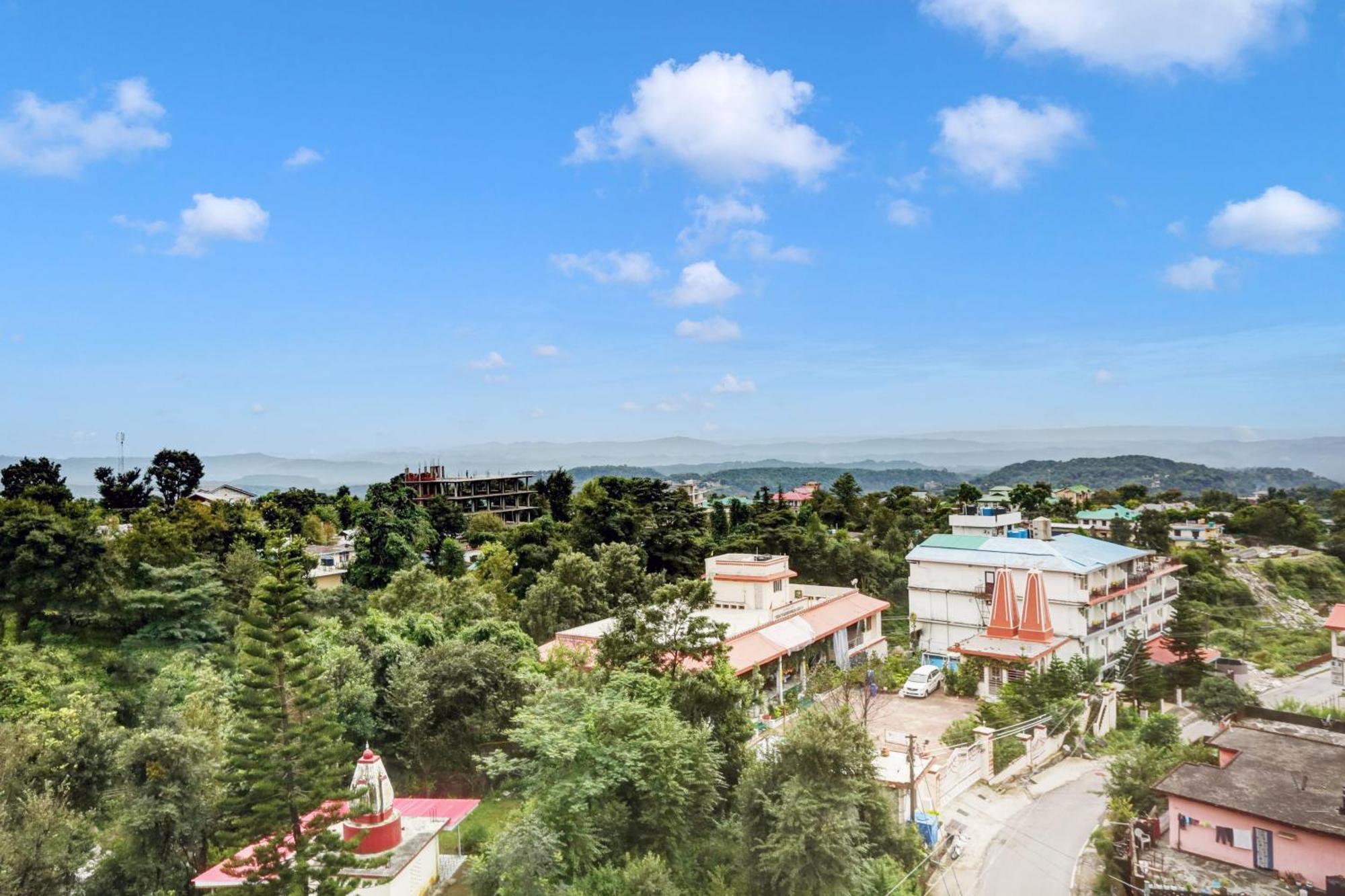 Super Townhouse Dharamshala