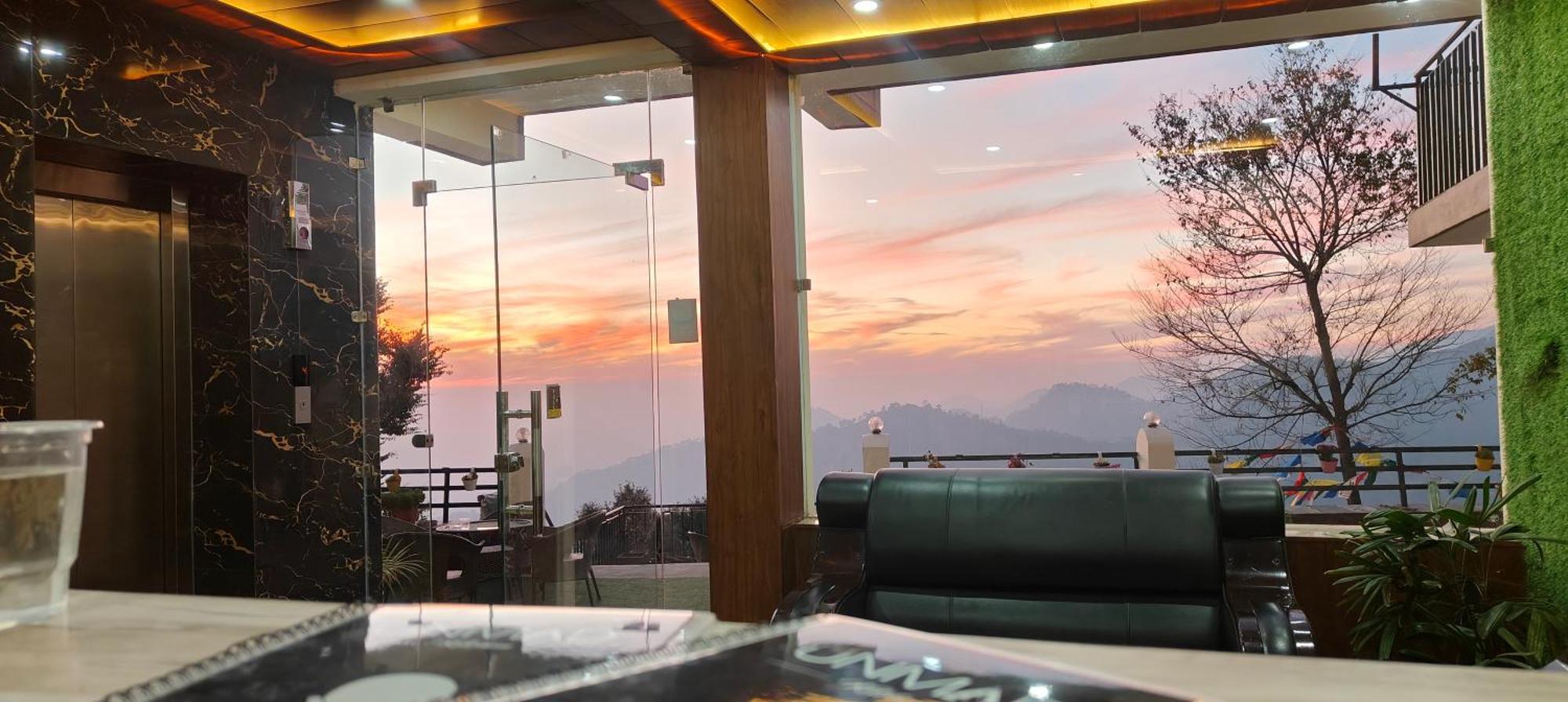 The Unmad Satovari Hotel