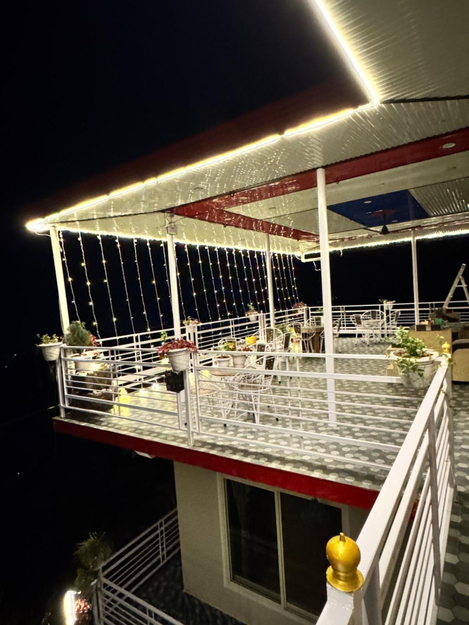 Paradise By Hbr Guest house *