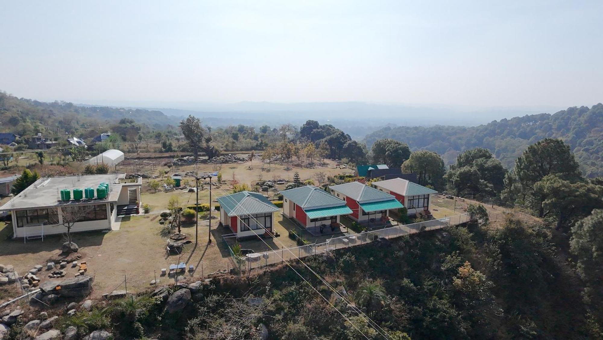 Hotel Dhauladhar View Village 2*