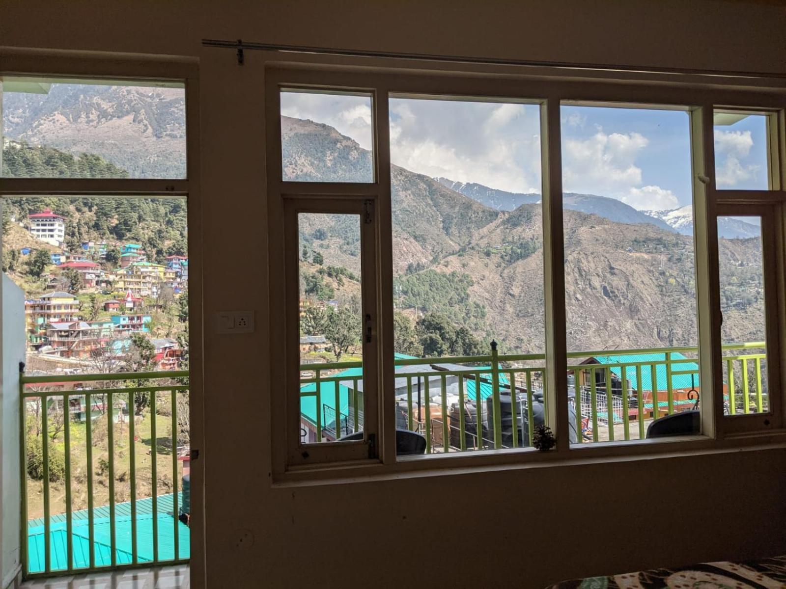 Vista Nest, Mcleodganj Guest house