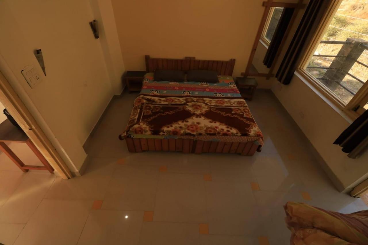 Oasis Bhagsu D'shala
