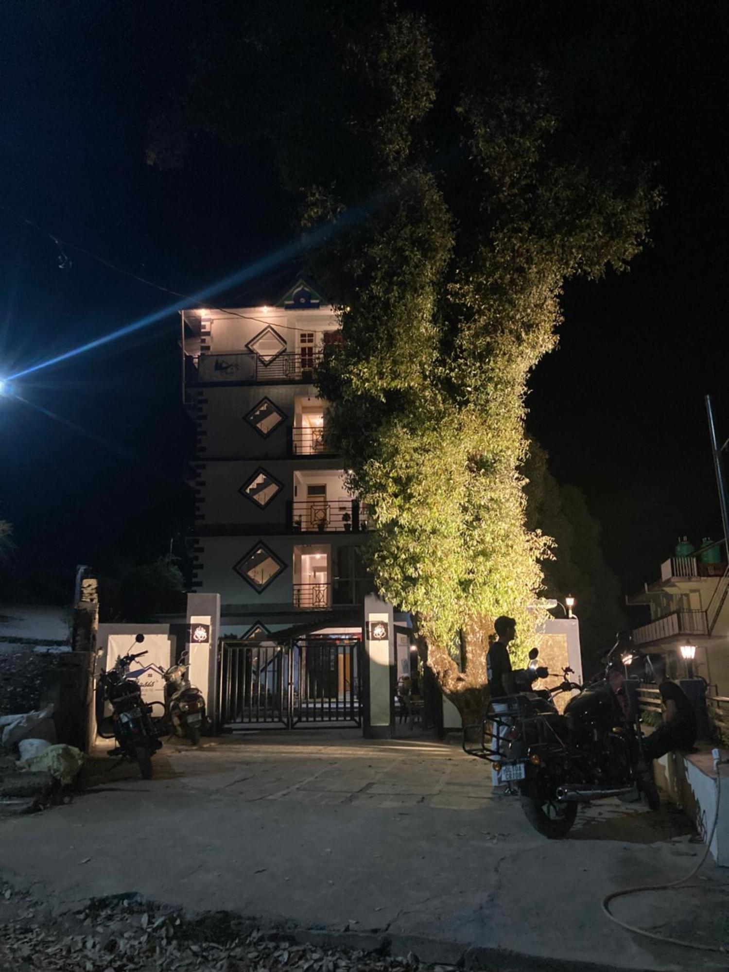 Guest house Oasis Bhagsu D'shala