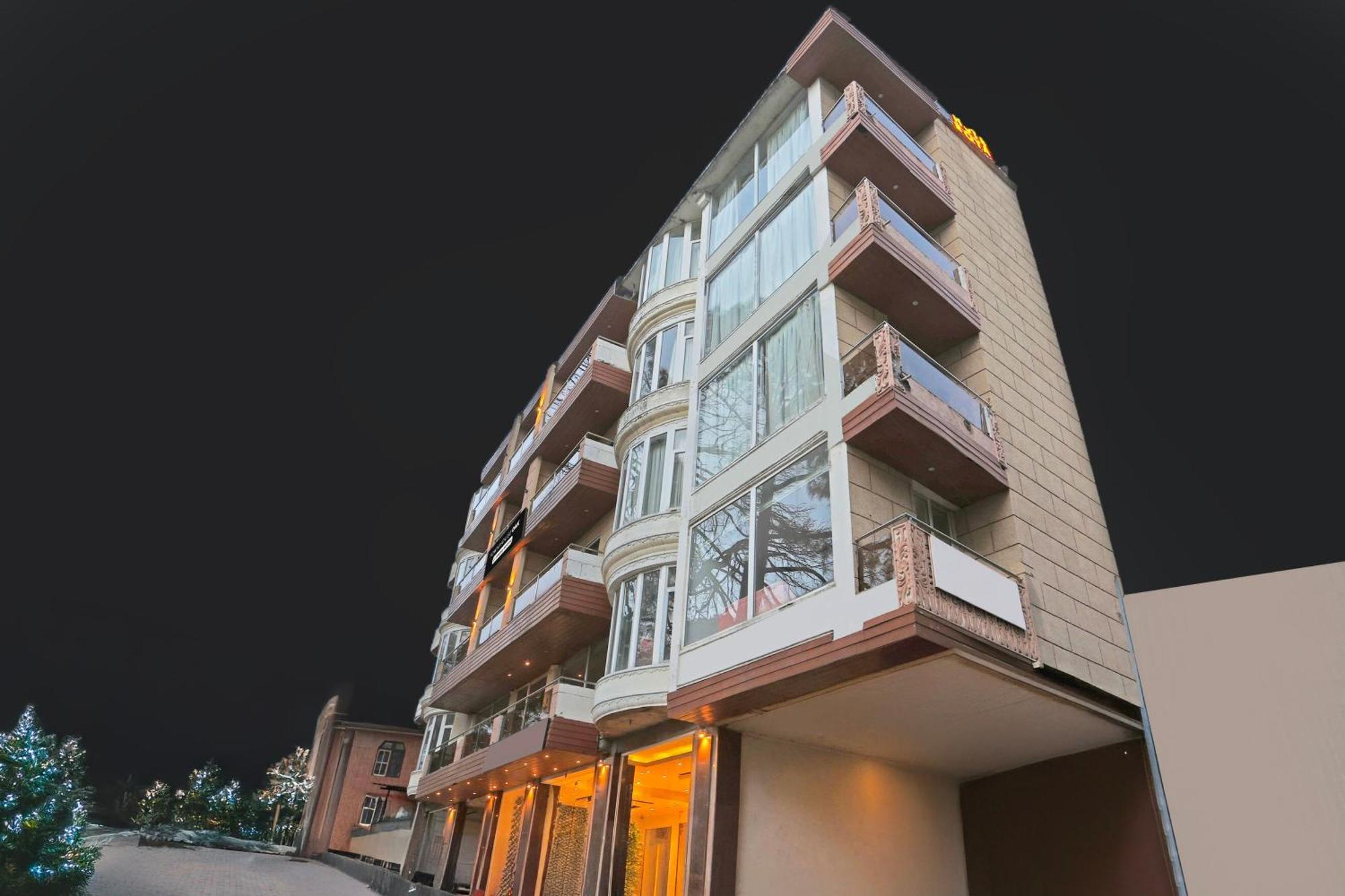 Hotel Super Townhouse Oak Near Maximus Mall