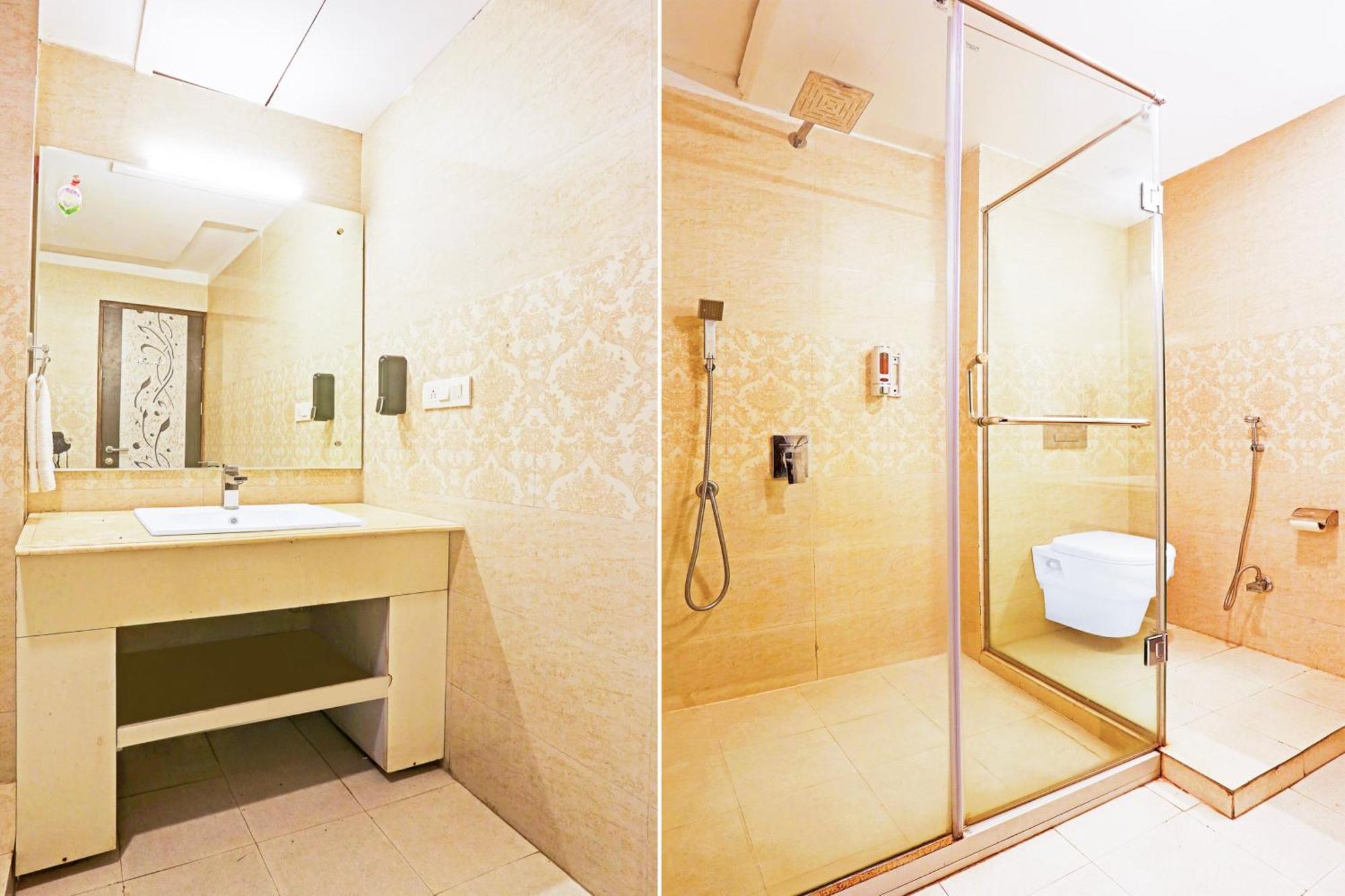 Hotel Super Townhouse Oak Near Maximus Mall