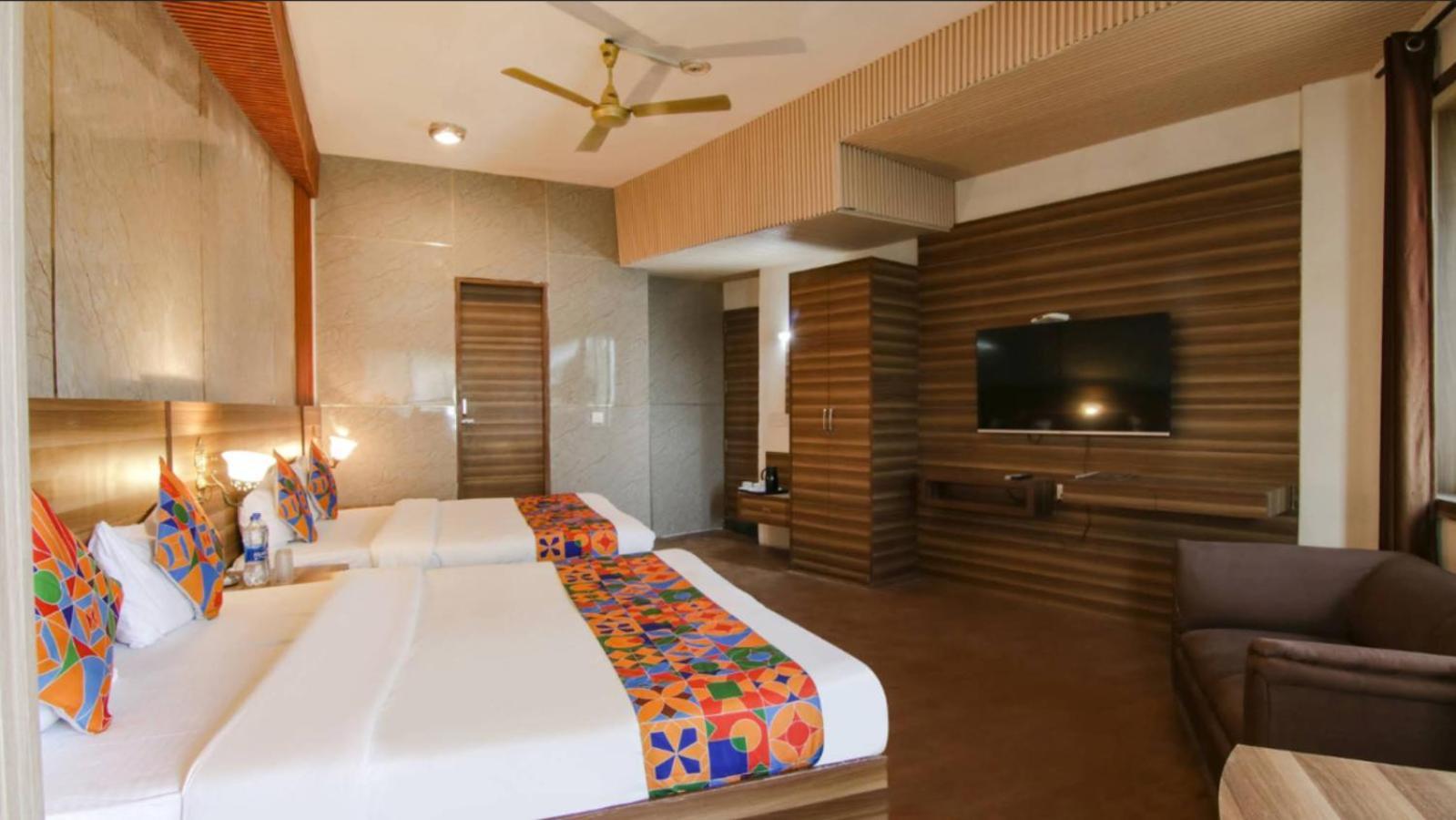Vijay Palace Hotel