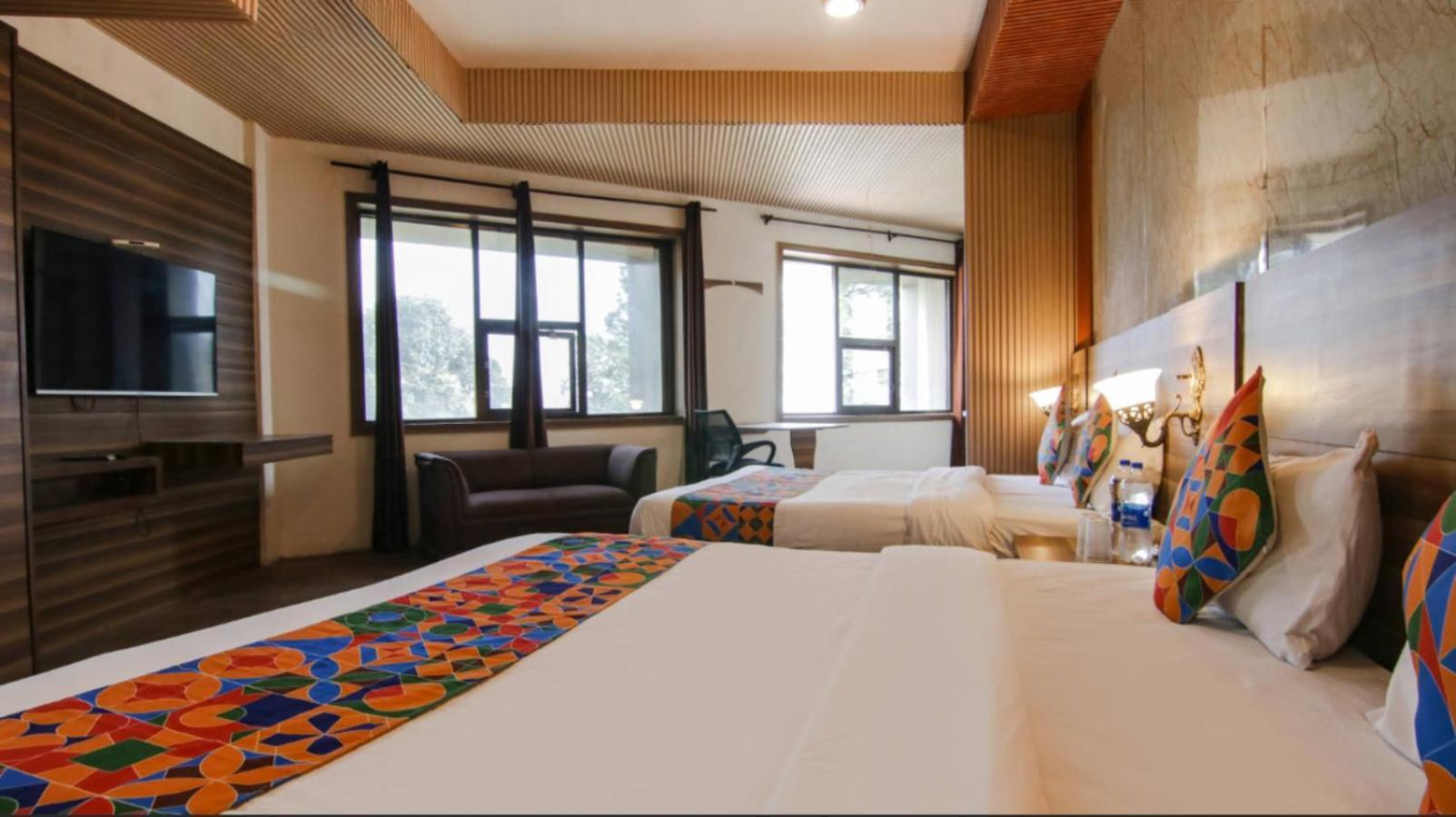 Vijay Palace Hotel 3*
