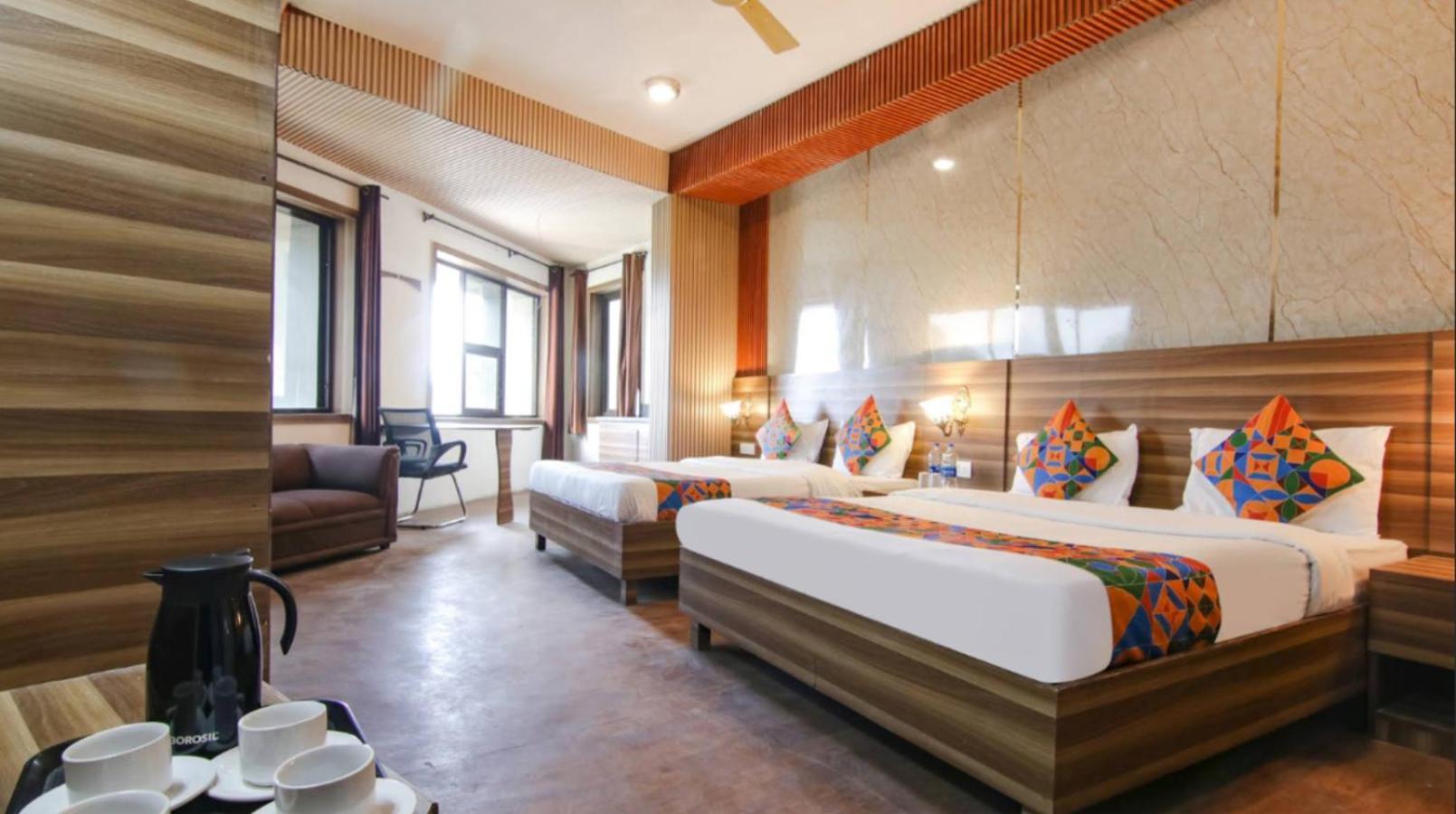 Vijay Palace Hotel