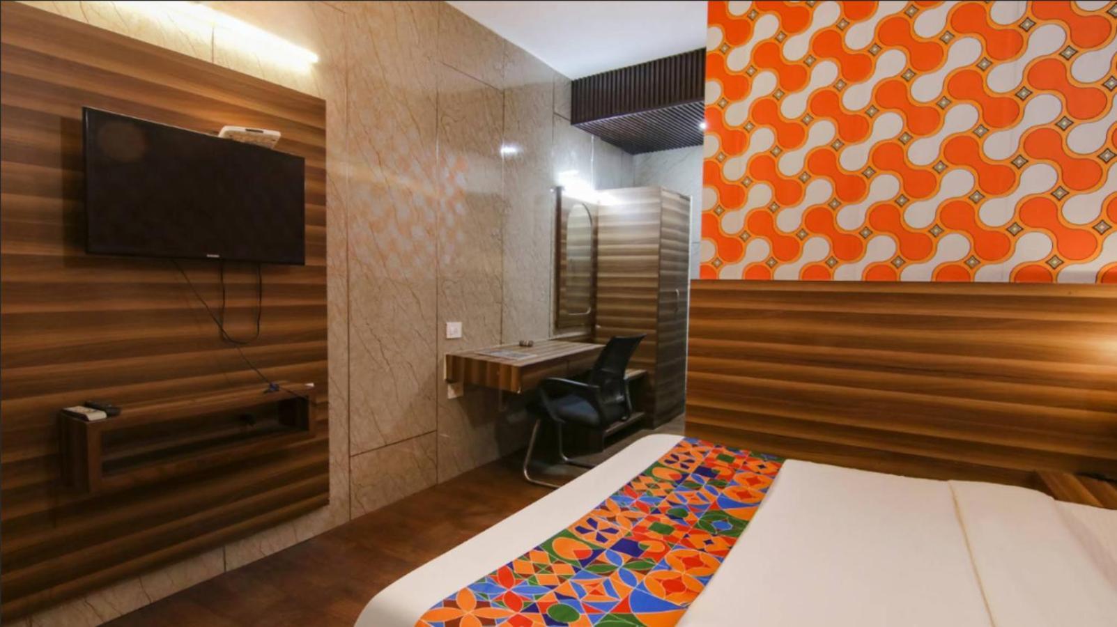 Hotel Vijay Palace 3*