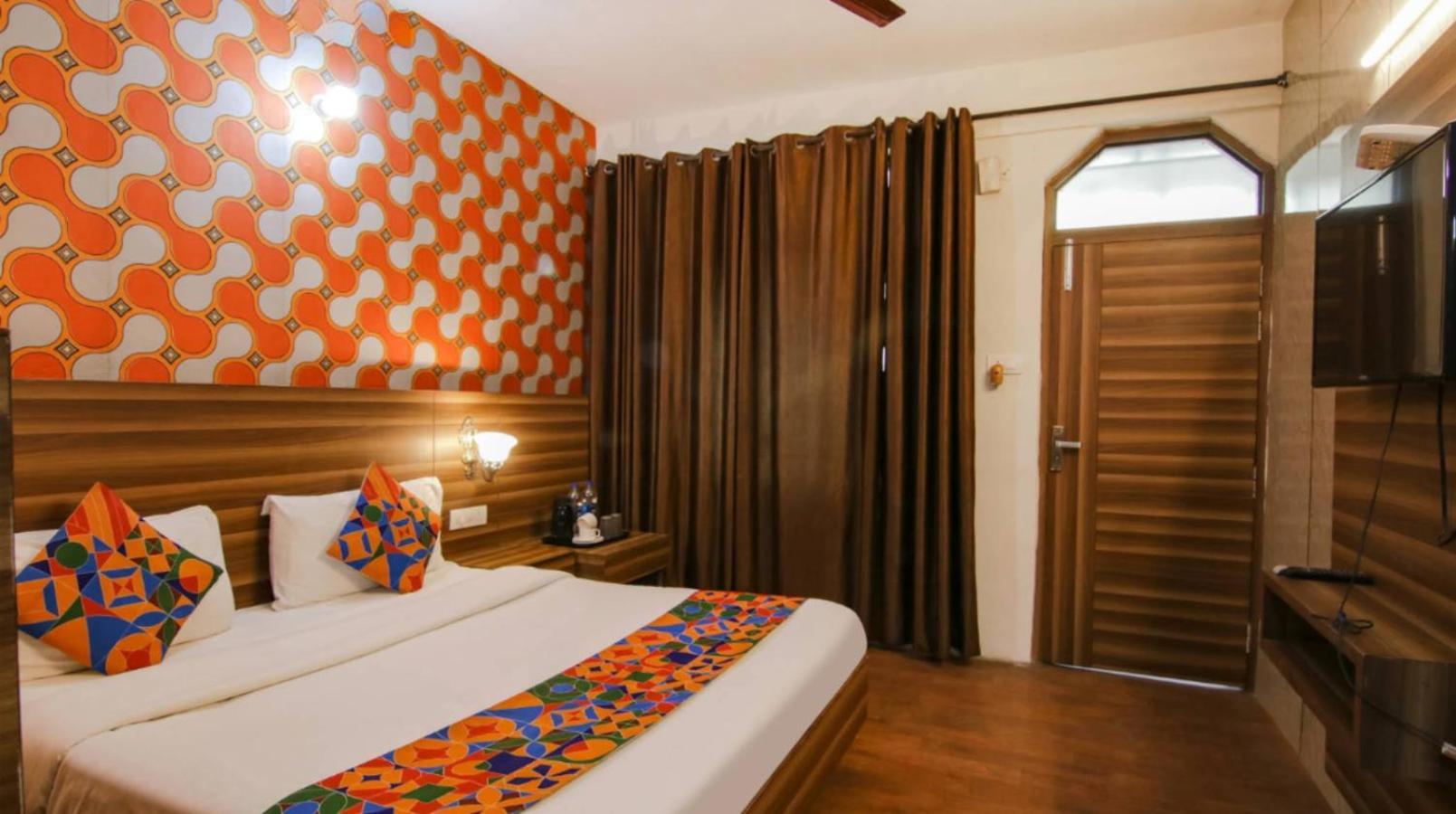 Vijay Palace 3*