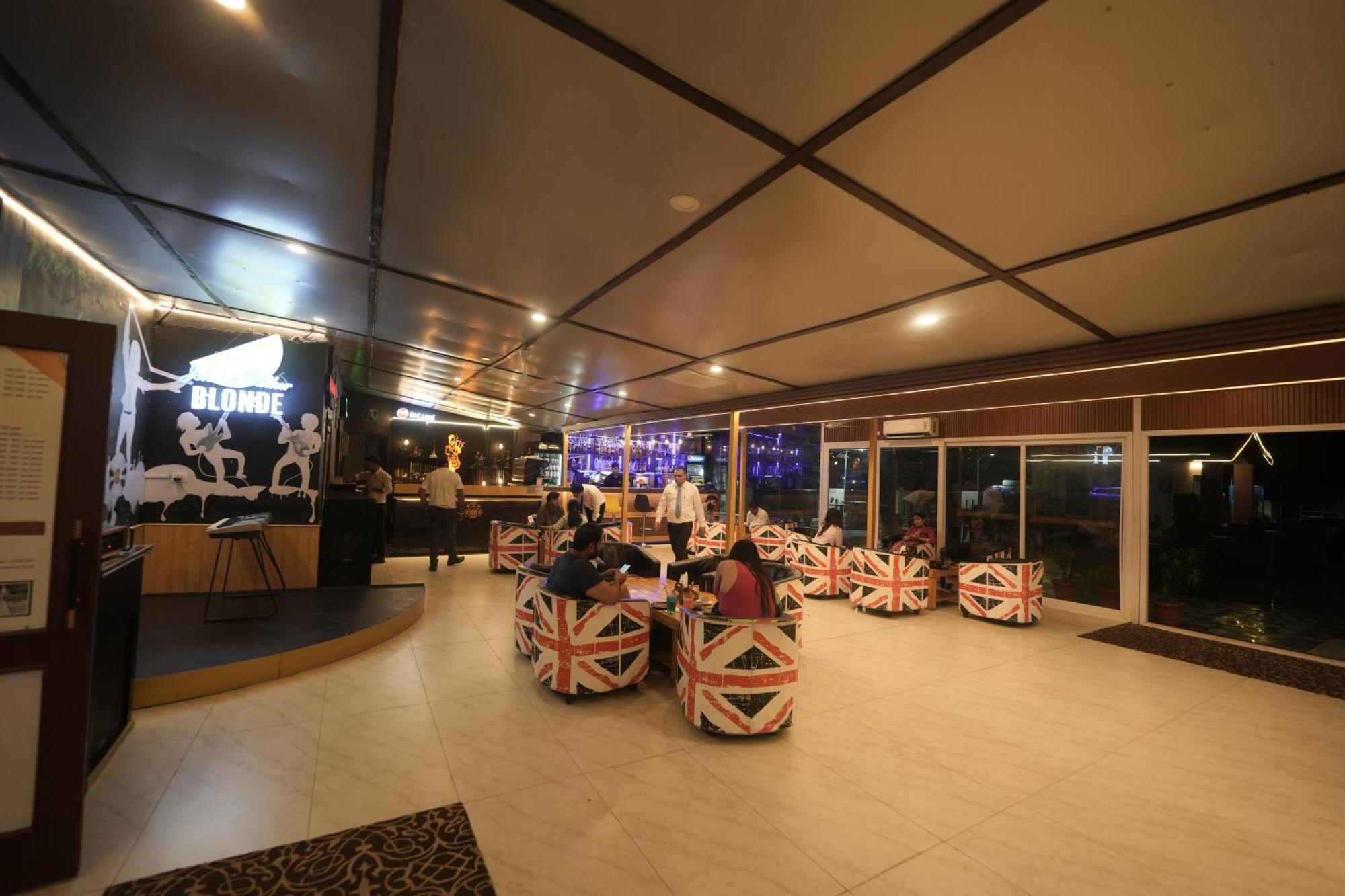 Hotel D'polo Club &